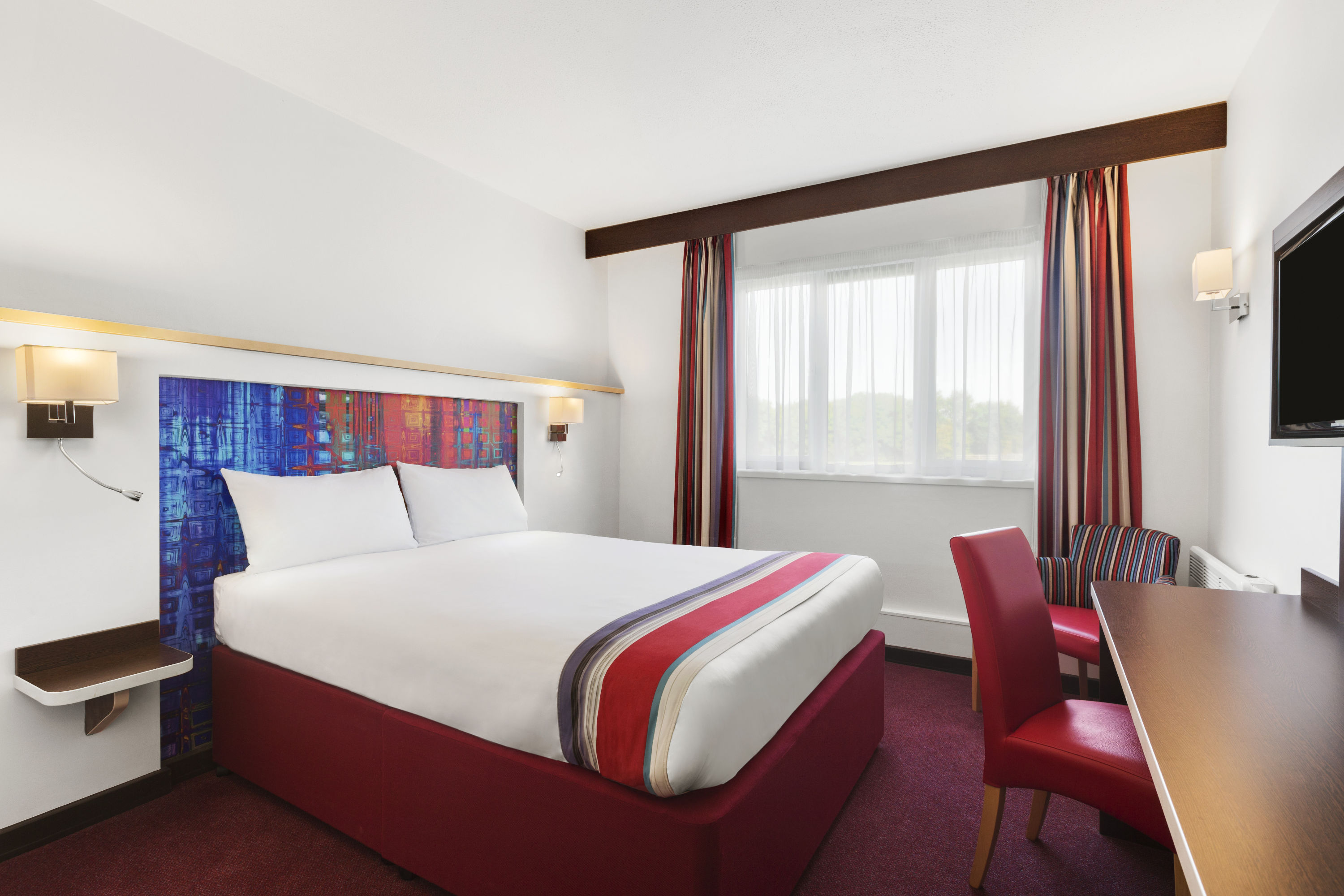 Guest room at the Ramada by Wyndham Milton Keynes in Newport Pagnell - Bucks, Other than US/Canada
