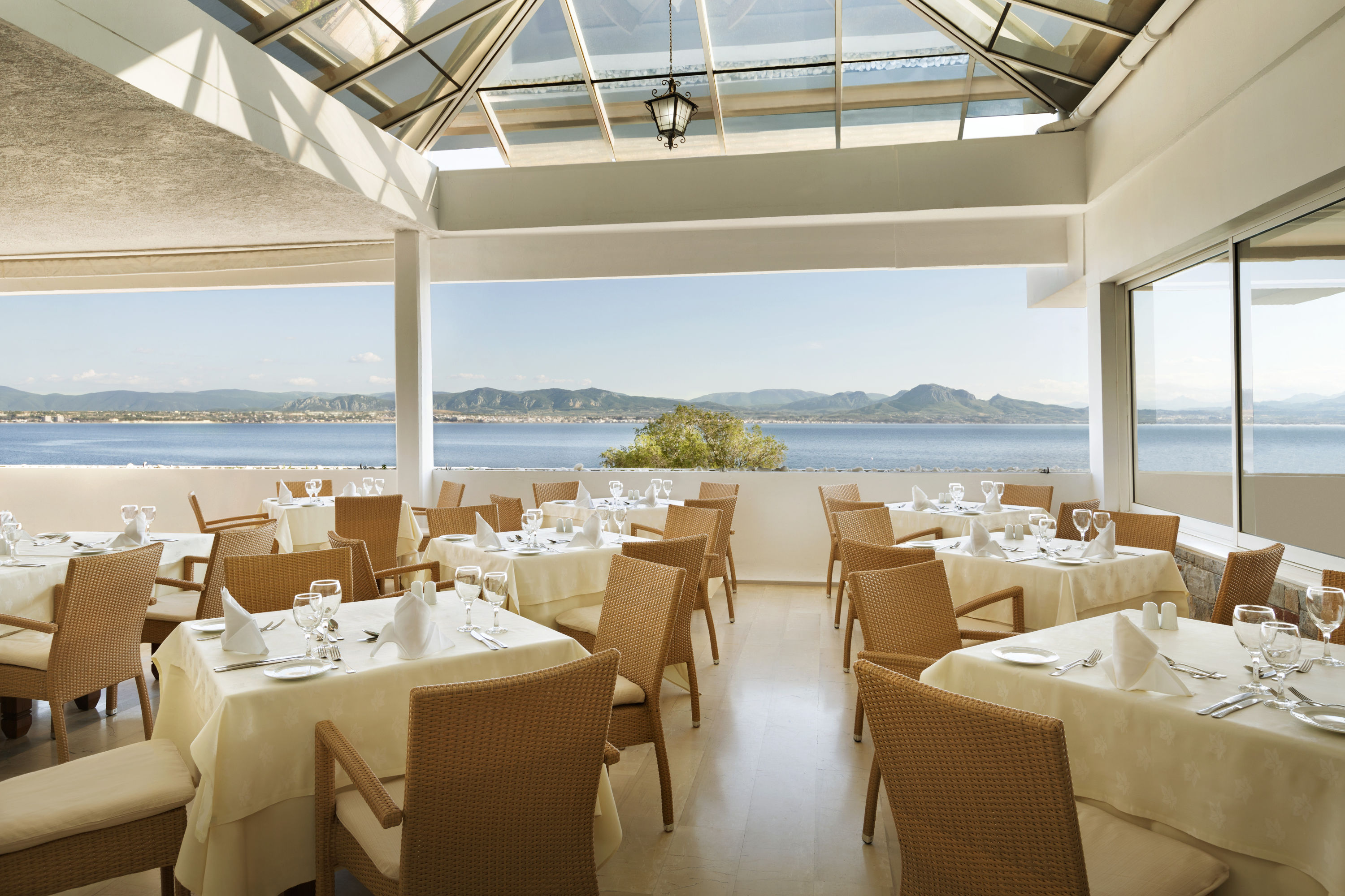 Ramada by Wyndham Loutraki Poseidon Resort restaurant in Loutraki, Other than US/Canada