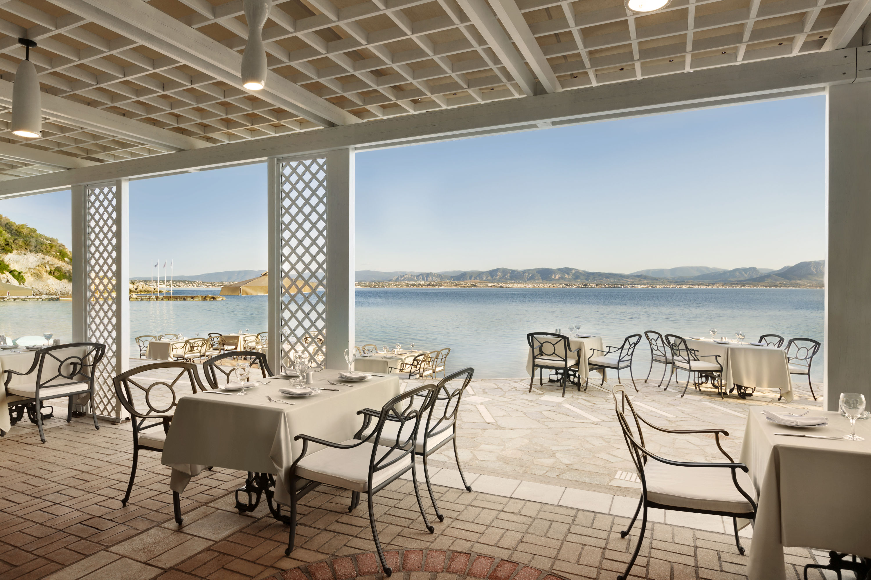 Ramada by Wyndham Loutraki Poseidon Resort restaurant in Loutraki, Other than US/Canada