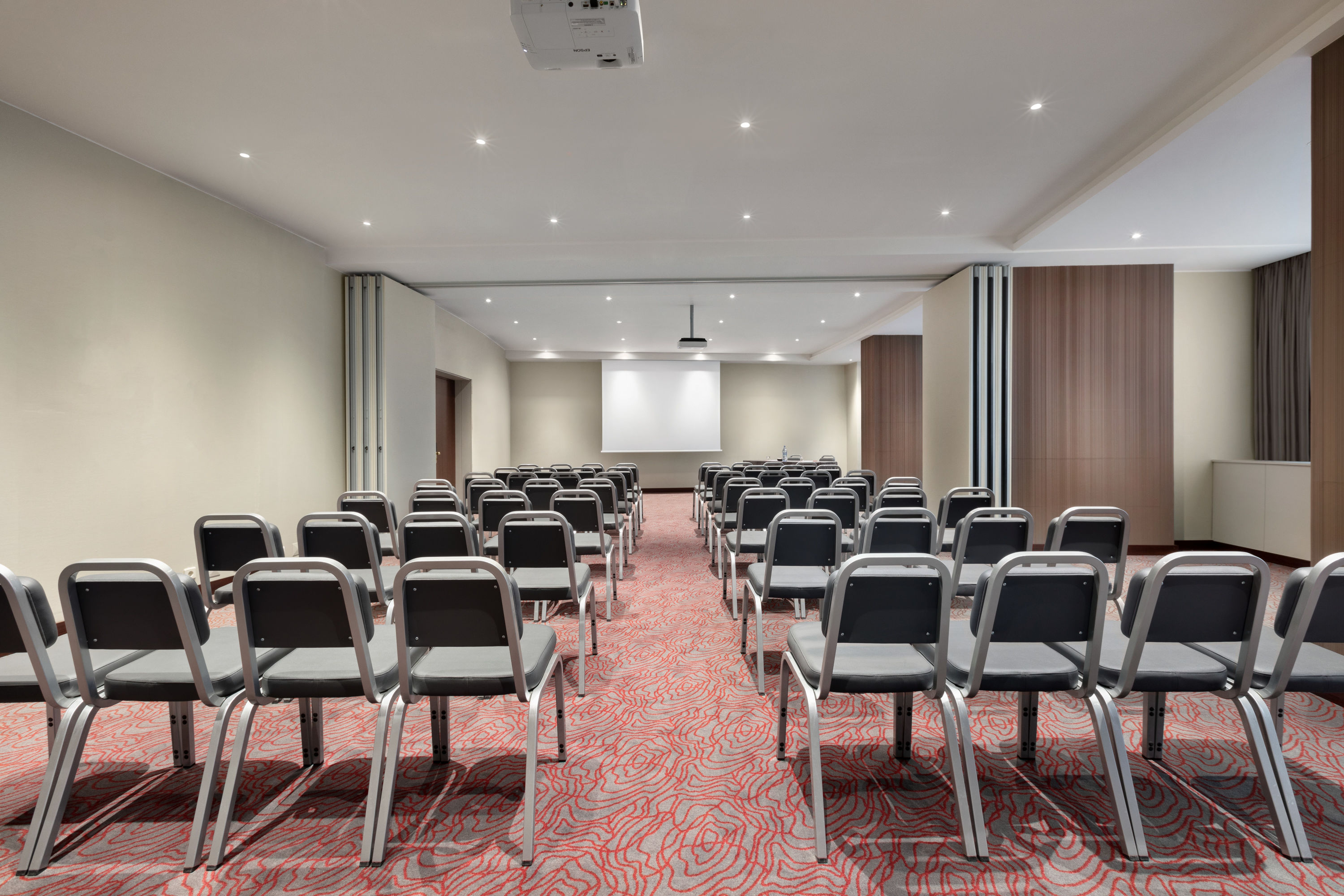 Theatre meeting room at Ramada by Wyndham Lisbon in Lisbon, Other than US/Canada