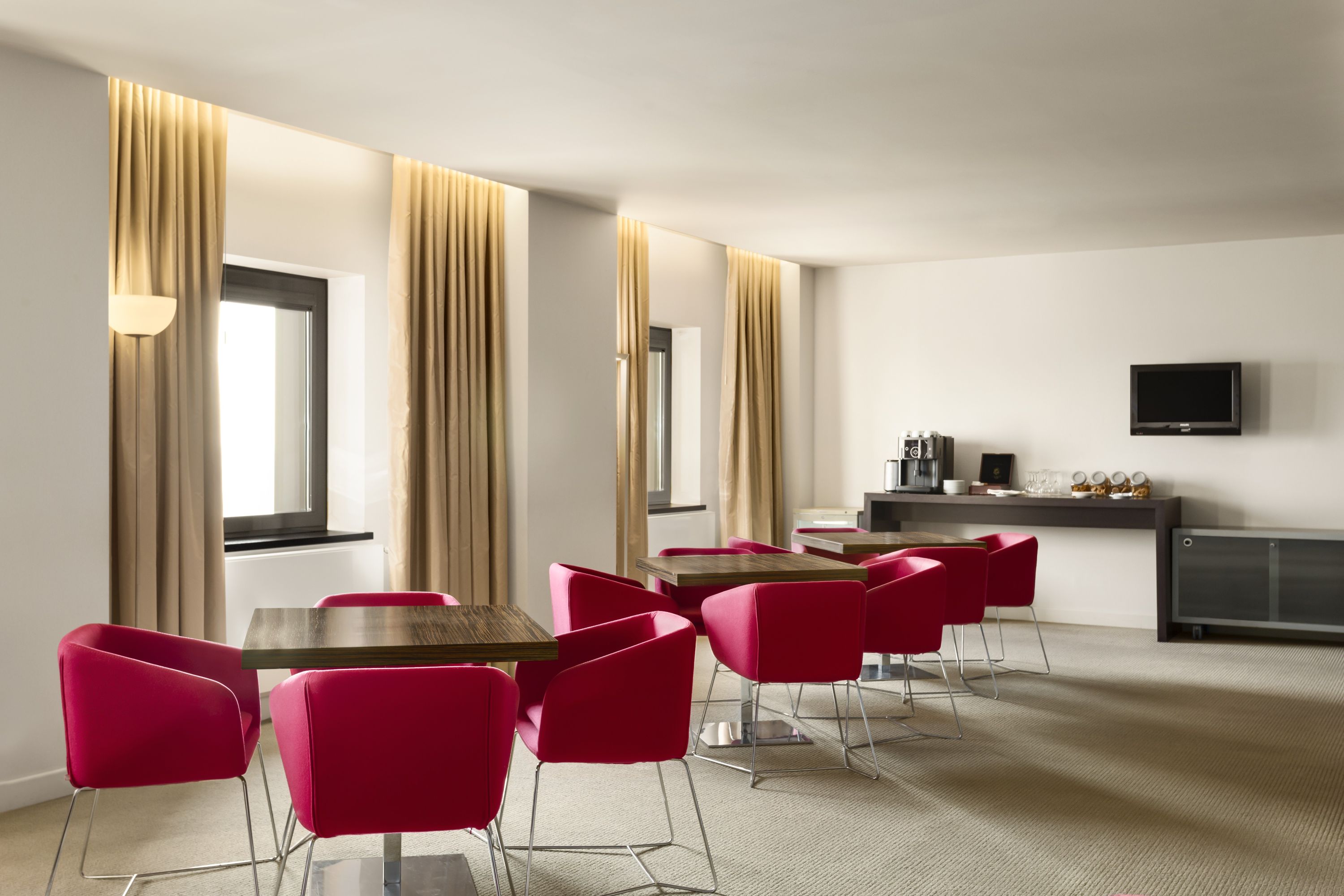 Bar at Ramada Plaza by Wyndham Bucharest Convention Center in Bucharest, Other than US/Canada