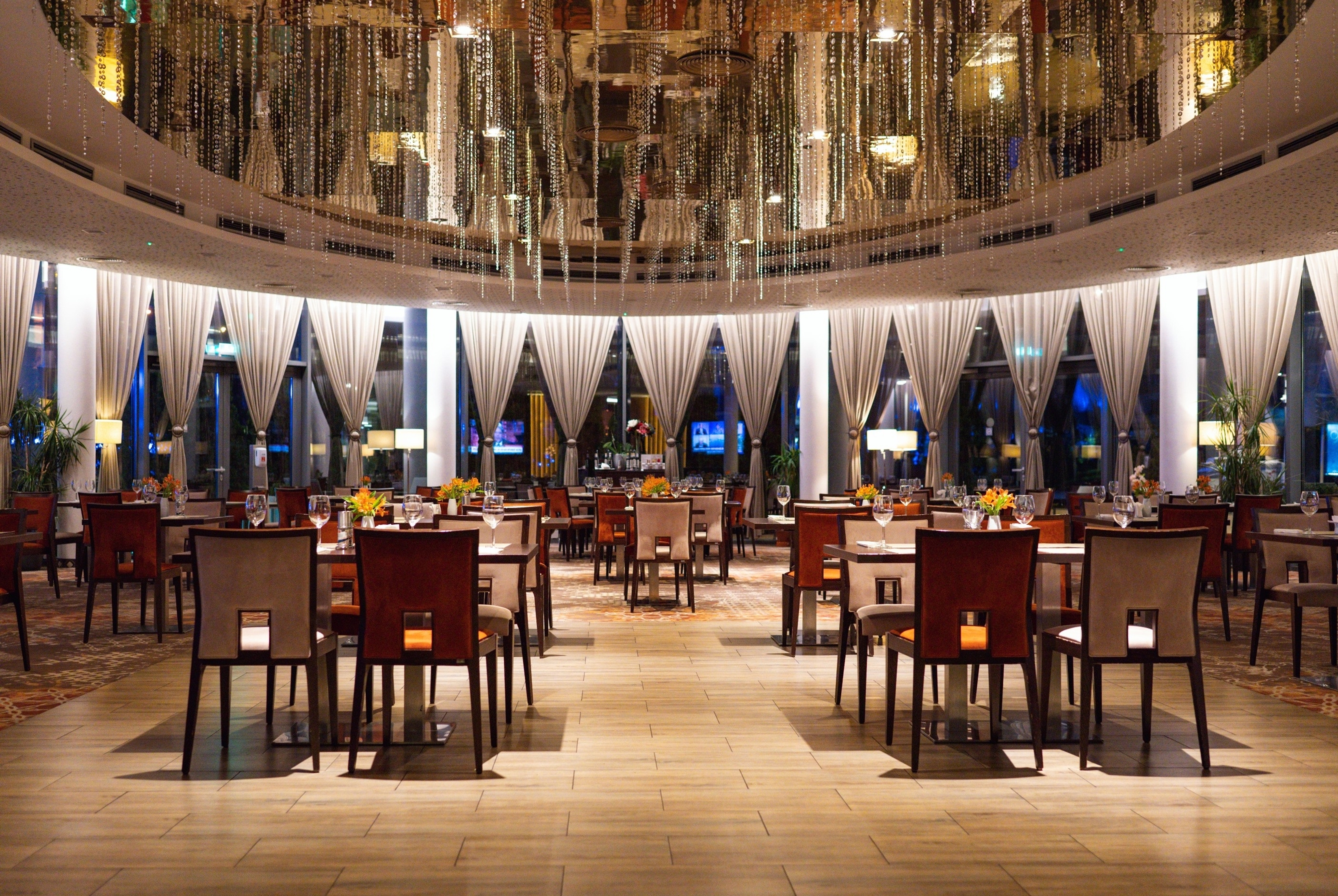 Ramada Plaza by Wyndham Craiova restaurant in Craiova, Other than US/Canada