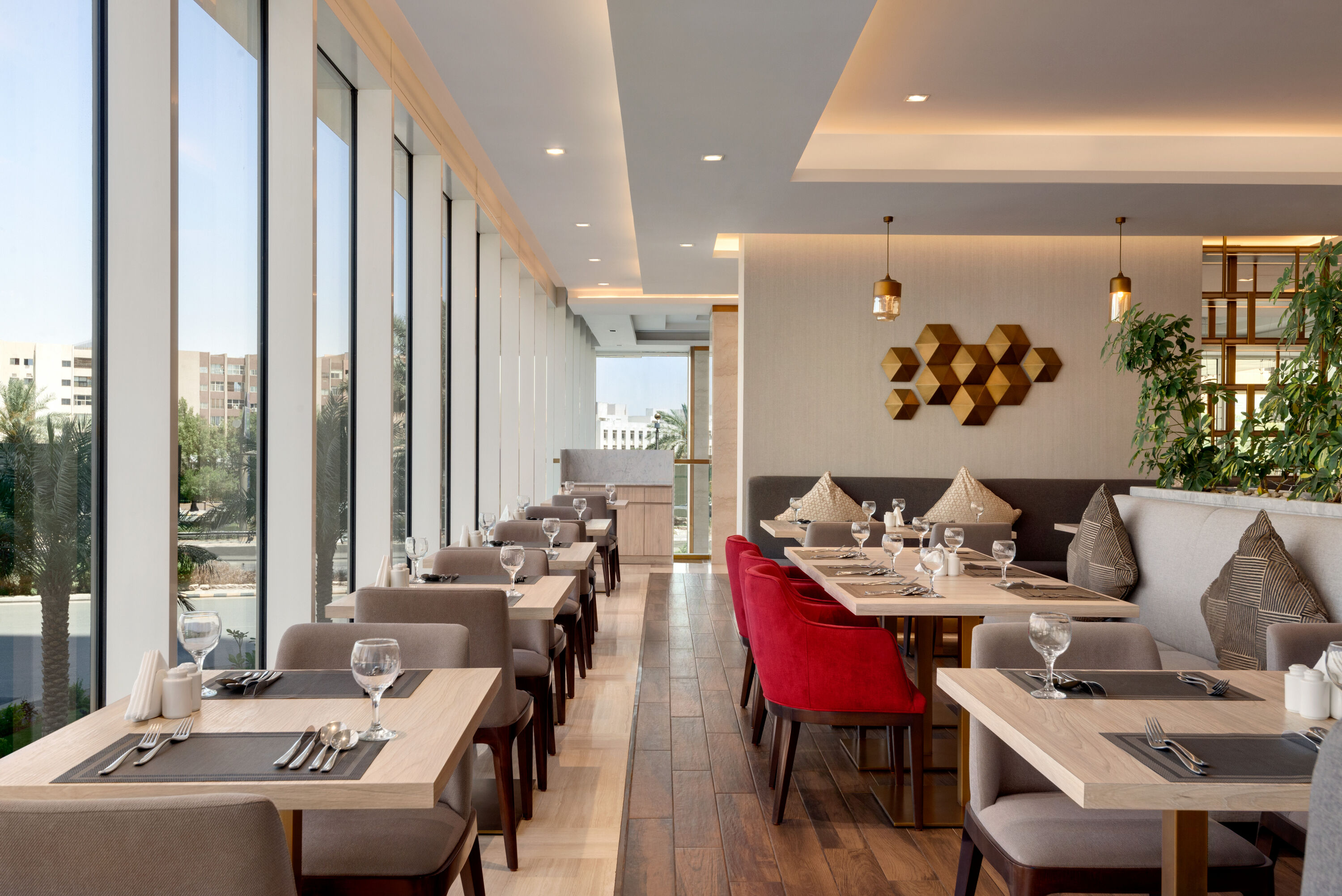 Ramada by Wyndham Riyadh King Fahd Road restaurant in Riyadh, Other than US/Canada