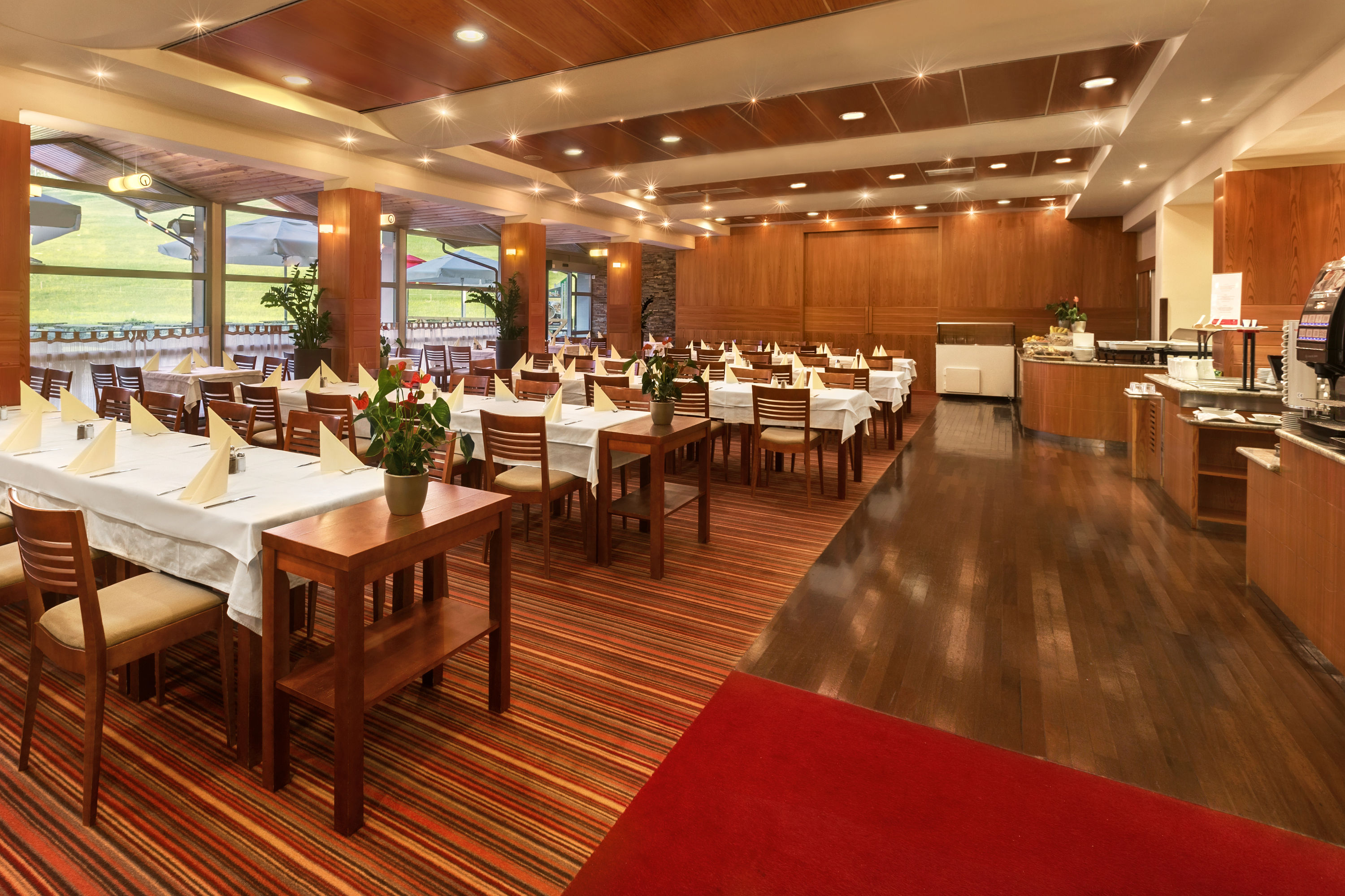 Ramada Resort by Wyndham Kranjska Gora restaurant in Kranjska Gora, Other than US/Canada