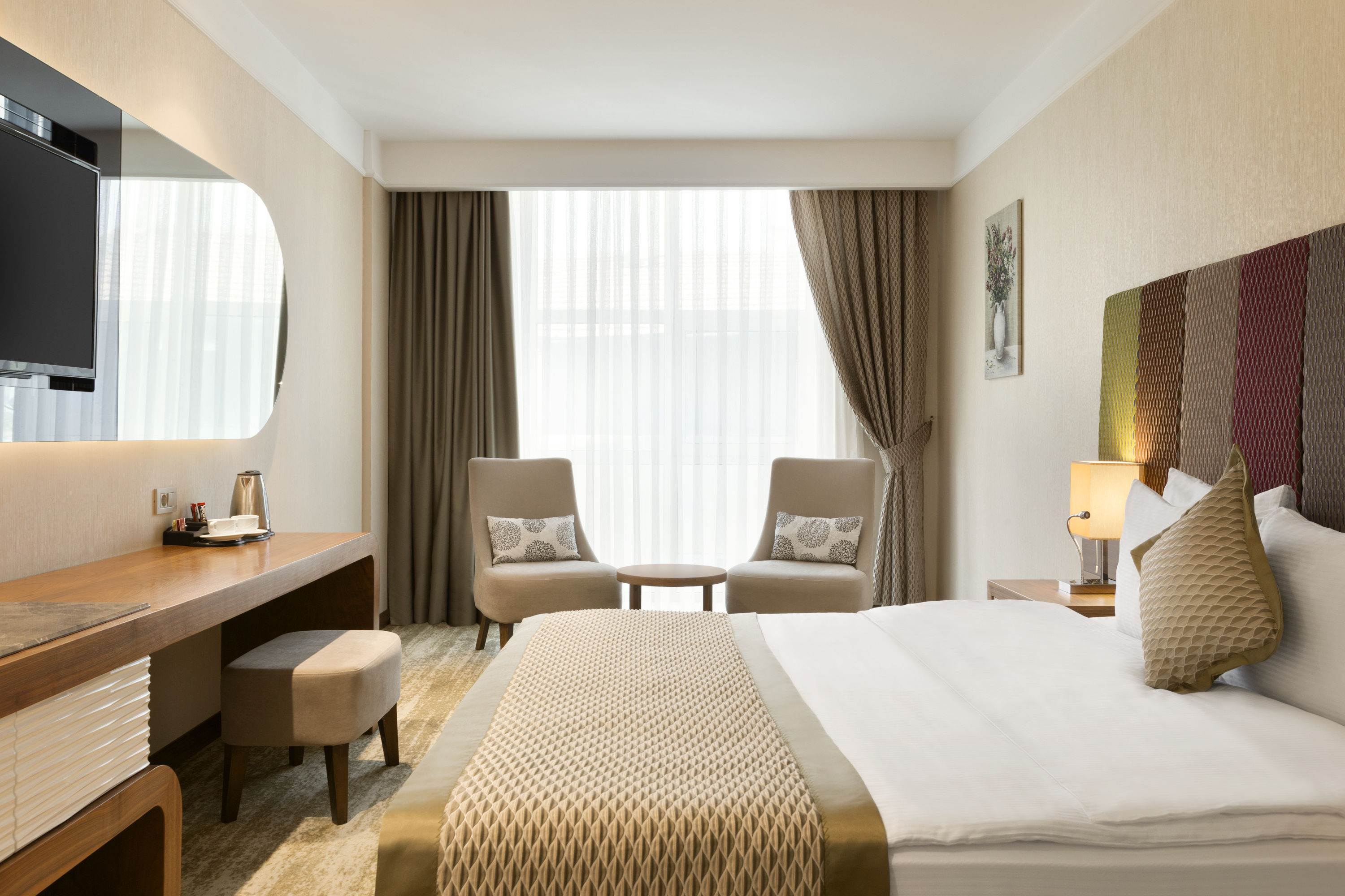 Queen bed guest room at the Ramada by Wyndham Gemlik in Bursa, Other than US/Canada