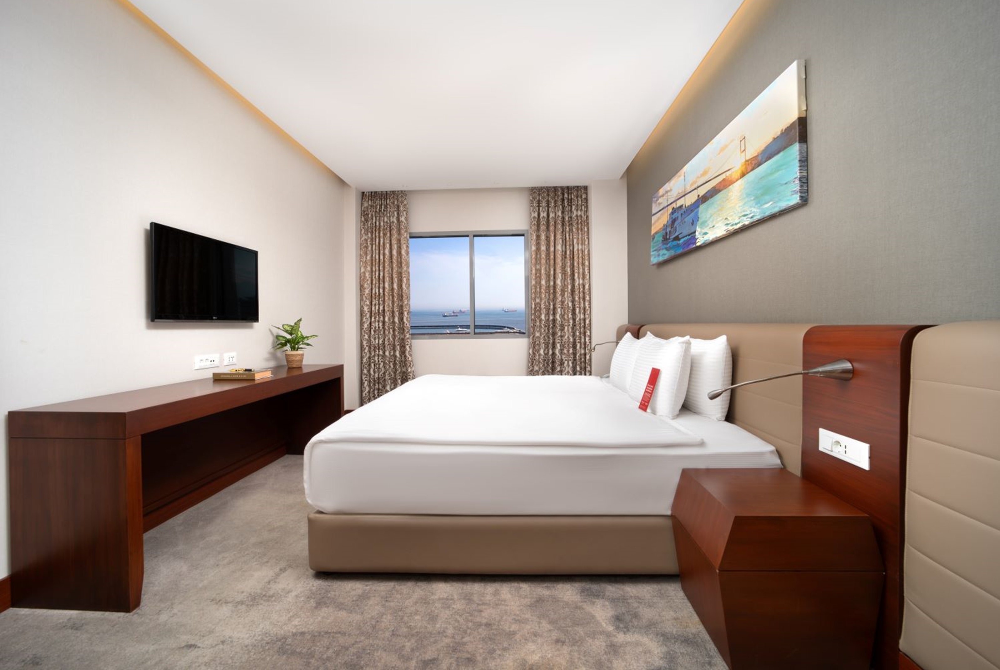 Guest room at the Ramada Plaza by Wyndham Istanbul Atakoy in Istanbul, Other than US/Canada