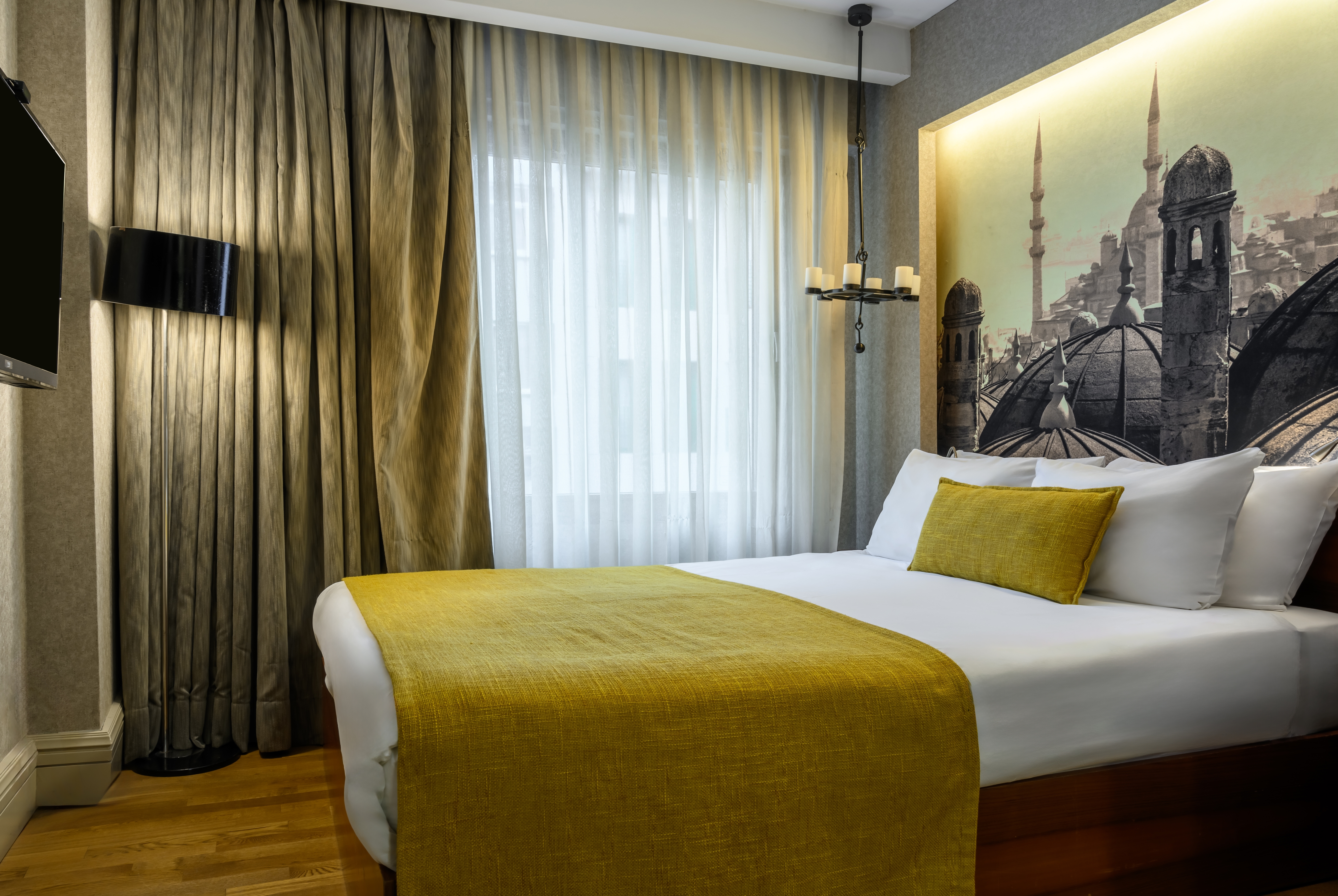 Guest room at the Ramada by Wyndham Istanbul Grand Bazaar in Istanbul, Other than US/Canada