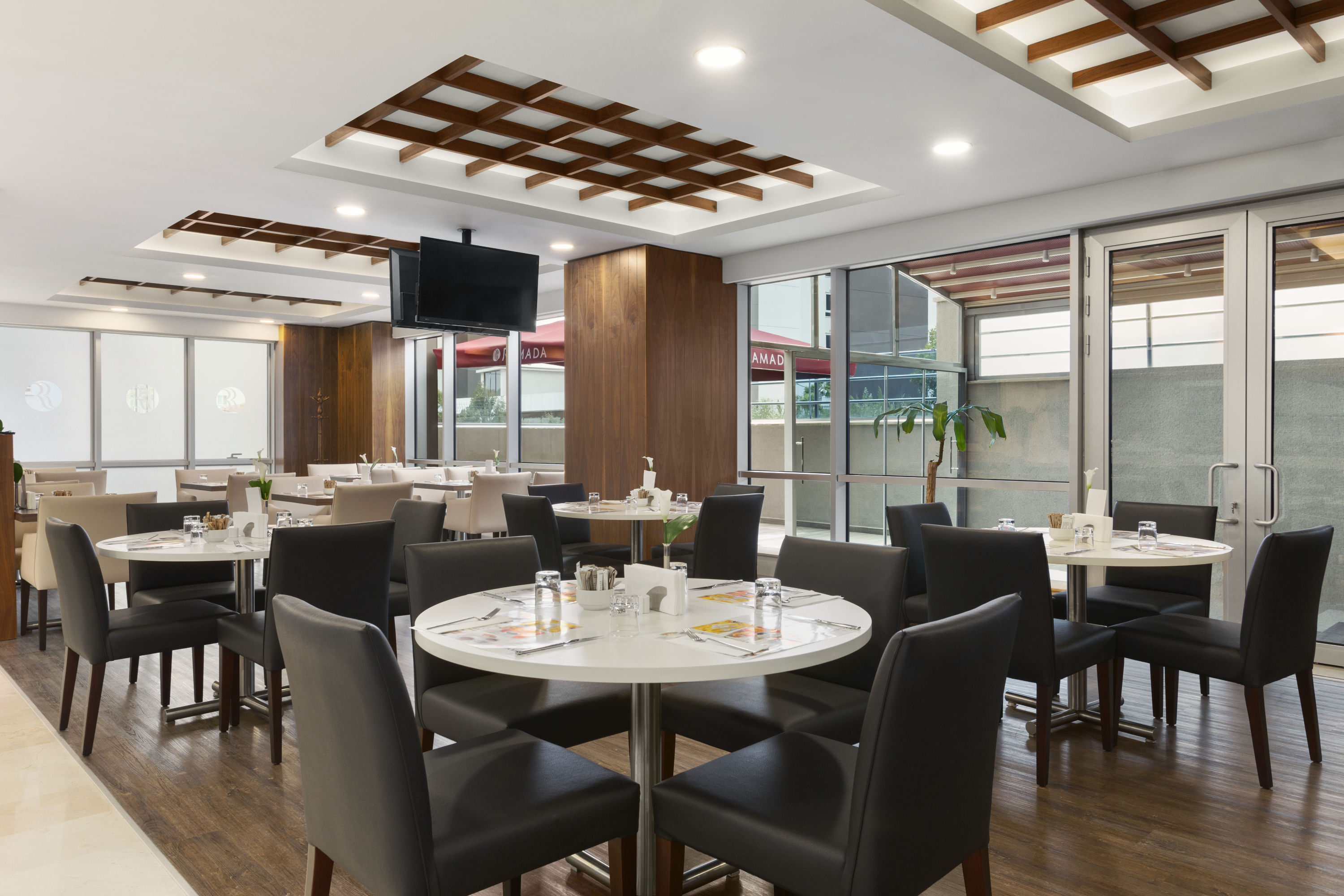 Ramada Encore by Wyndham Istanbul Kartal restaurant in Istanbul, Other than US/Canada