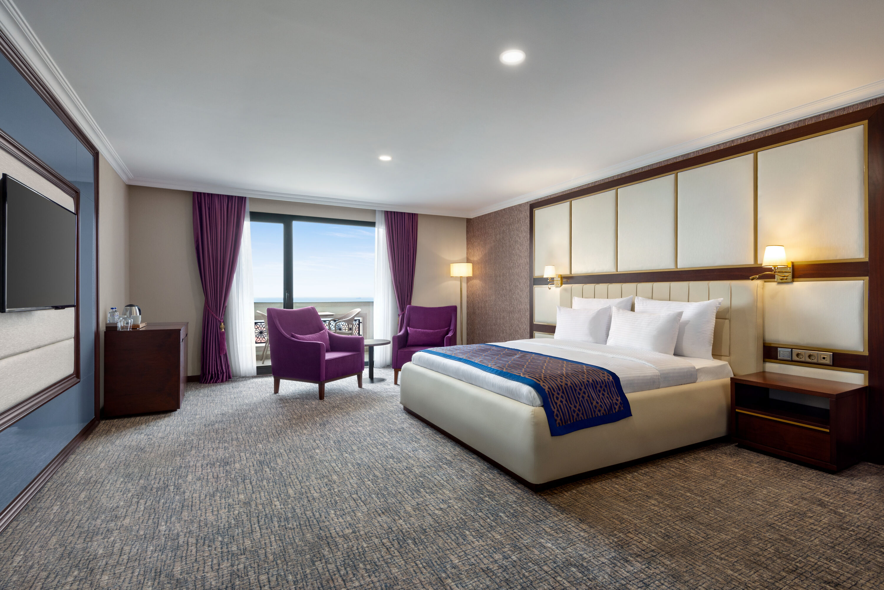 Guest room at the Ramada Plaza by Wyndham Silivri in Istanbul, Other than US/Canada