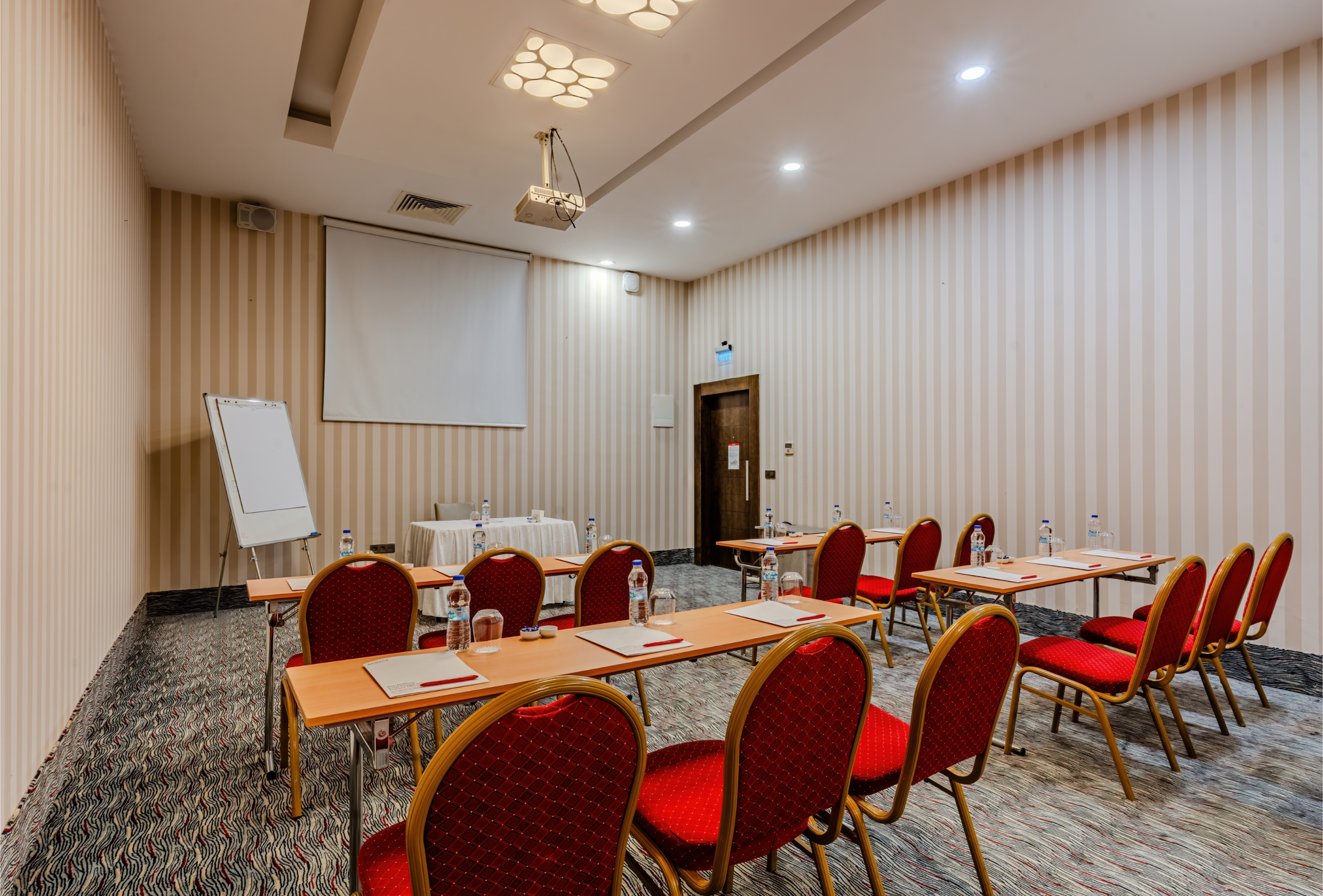 Meeting room at Ramada Plaza by Wyndham Izmir in Izmir, Other than US/Canada