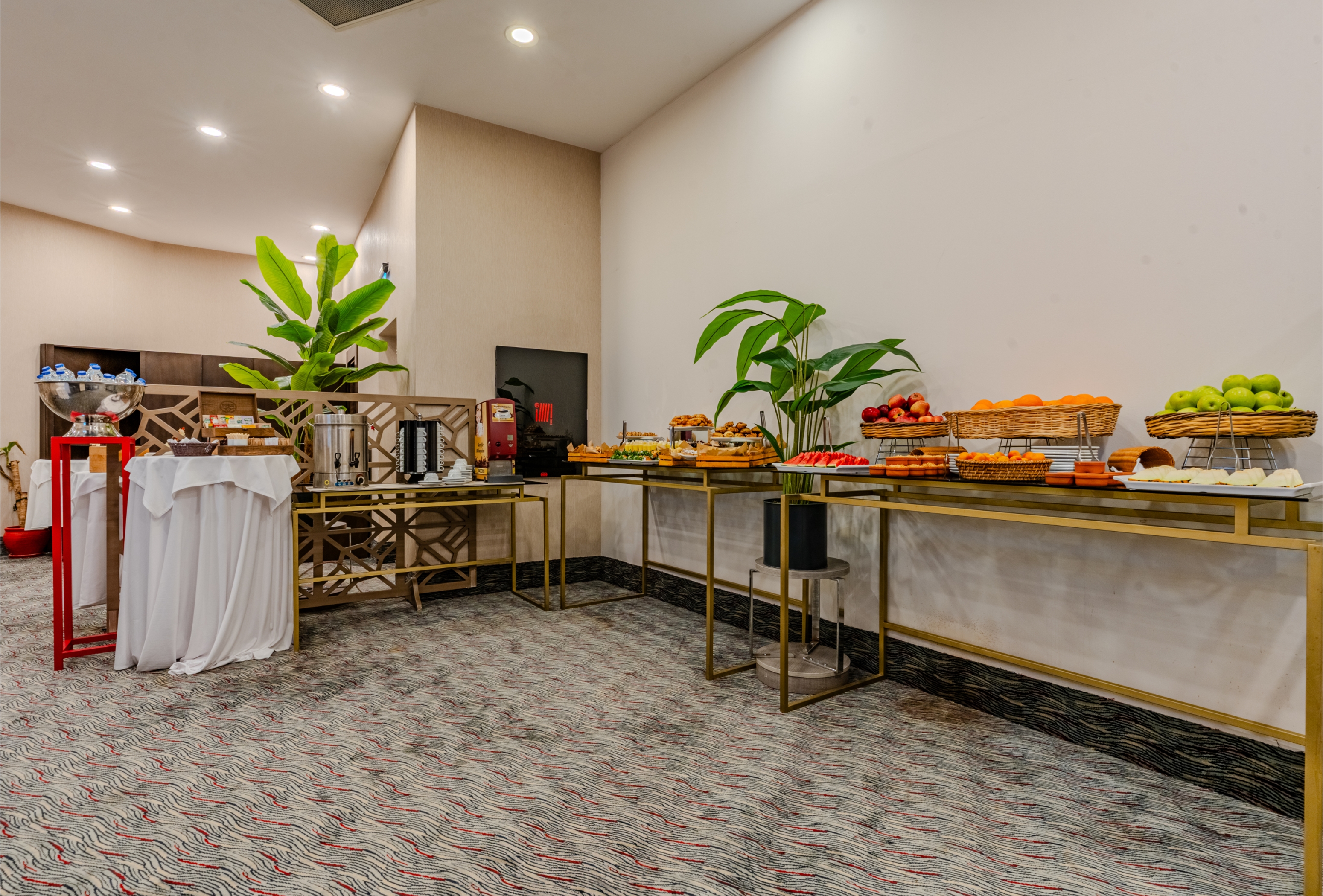 Meeting room at Ramada Plaza by Wyndham Izmir in Izmir, Other than US/Canada