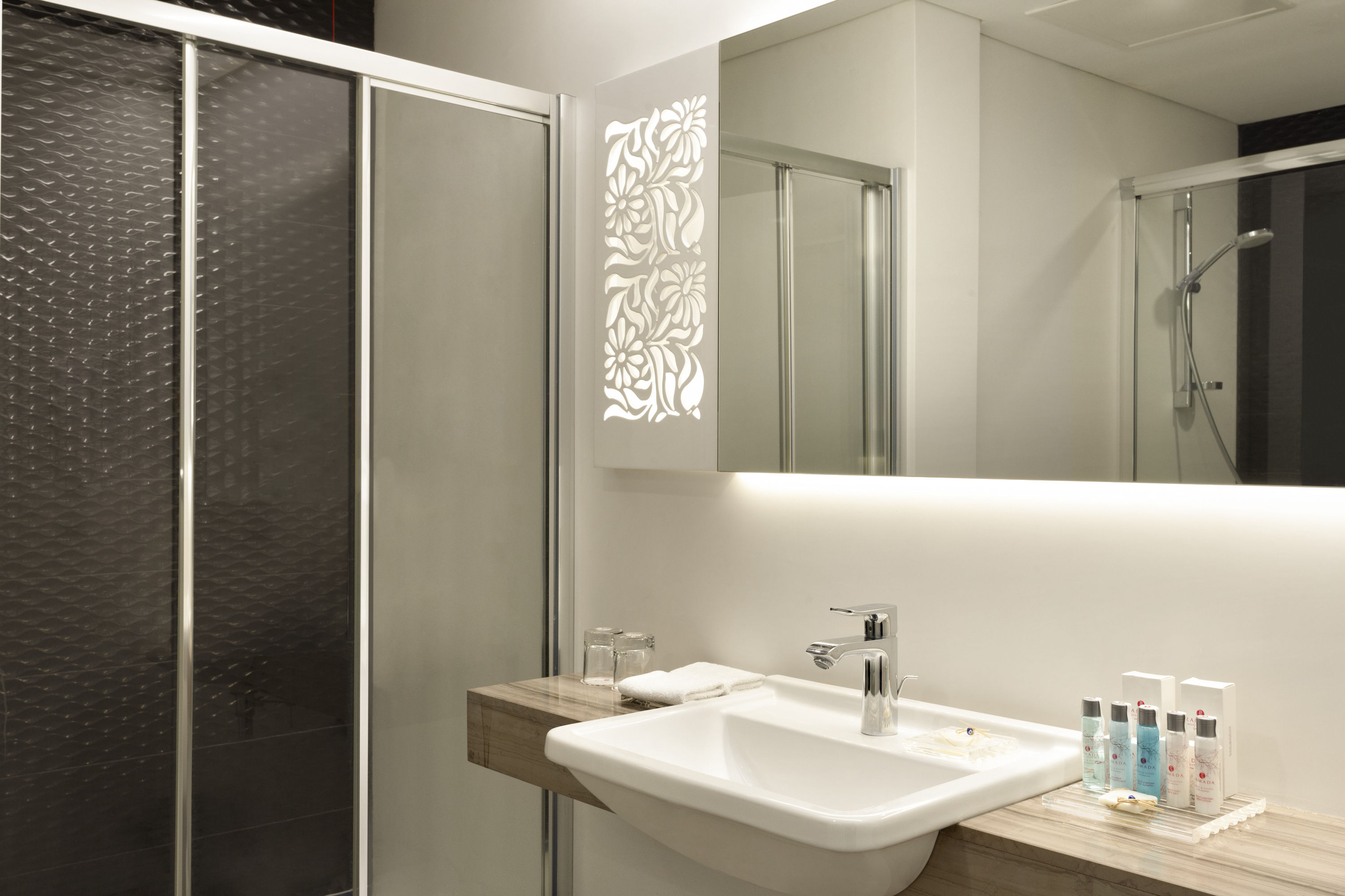 Ramada Hotel & Suites by Wyndham Izmir Kemalpasa suite in Izmir, Other than US/Canada