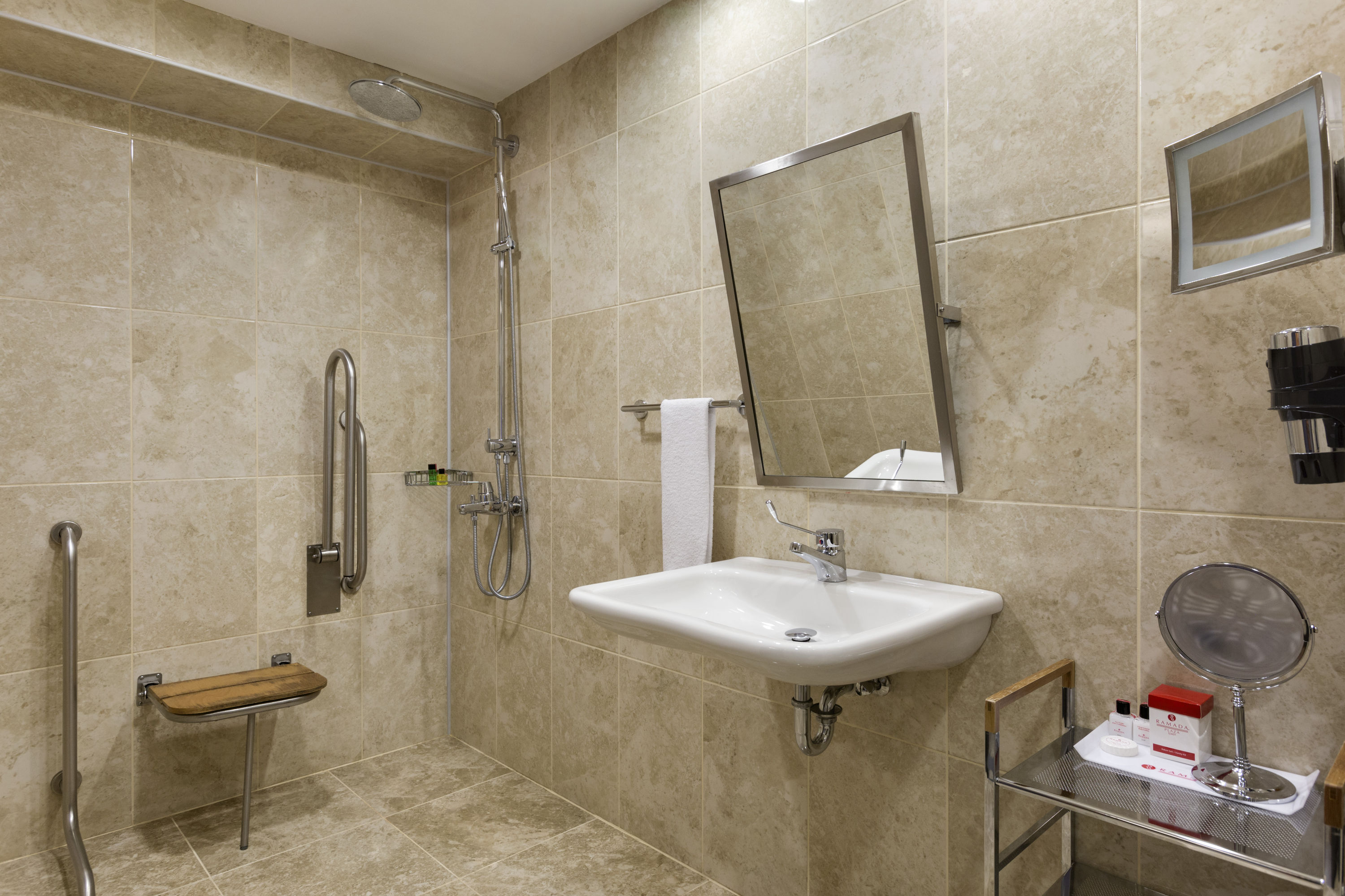 Guest room bath at the Ramada Plaza by Wyndham Izmit in Izmit, Other than US/Canada
