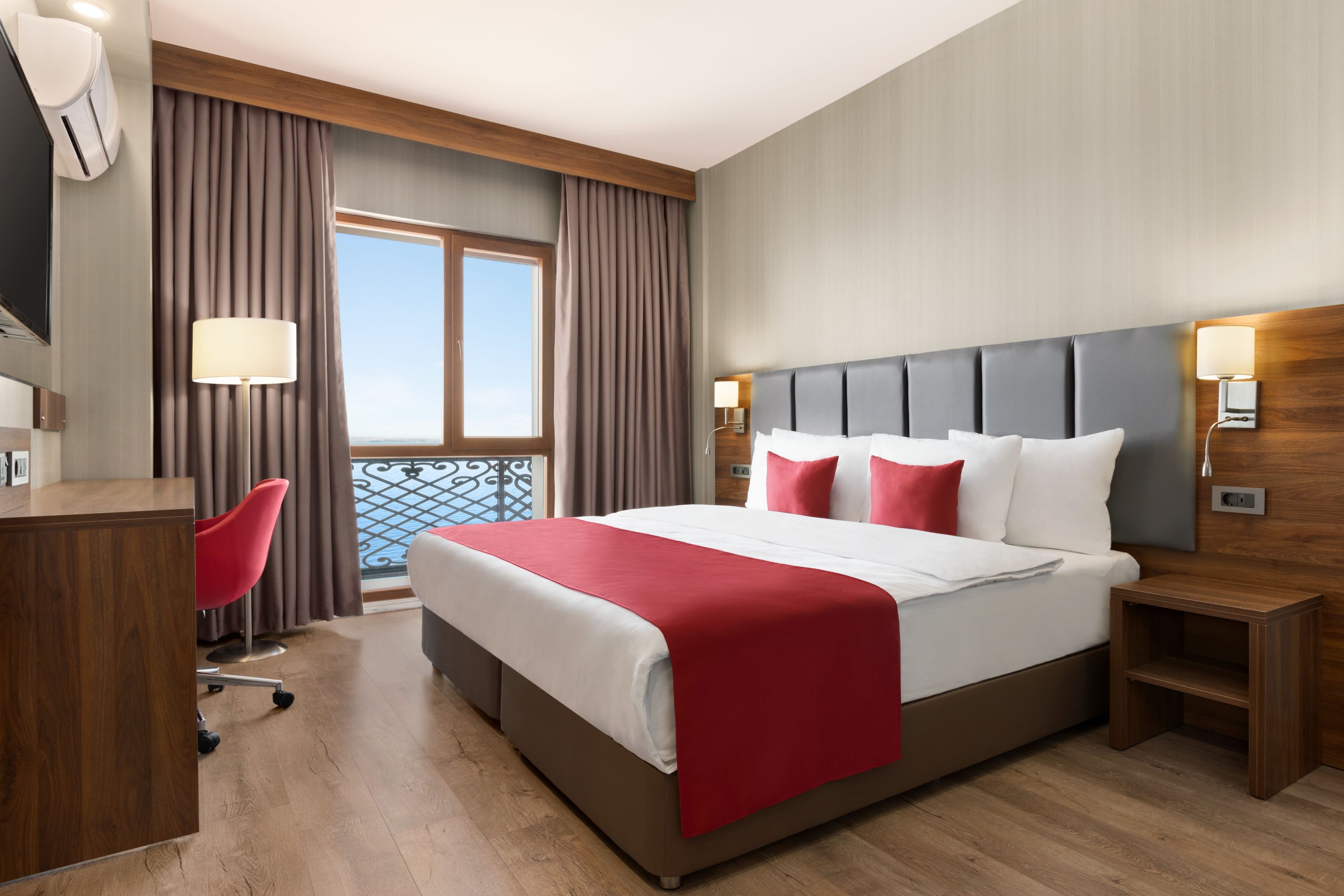 Guest room at the Ramada by Wyndham Van in Van, Other than US/Canada