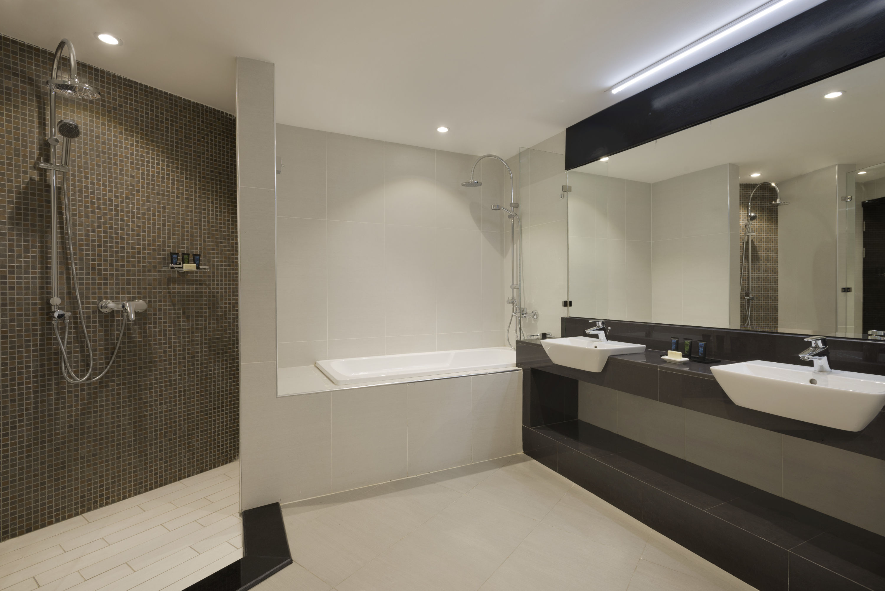 Ramada Resort by Wyndham Dar es Salaam suite in Dar es Salaam, Other than US/Canada