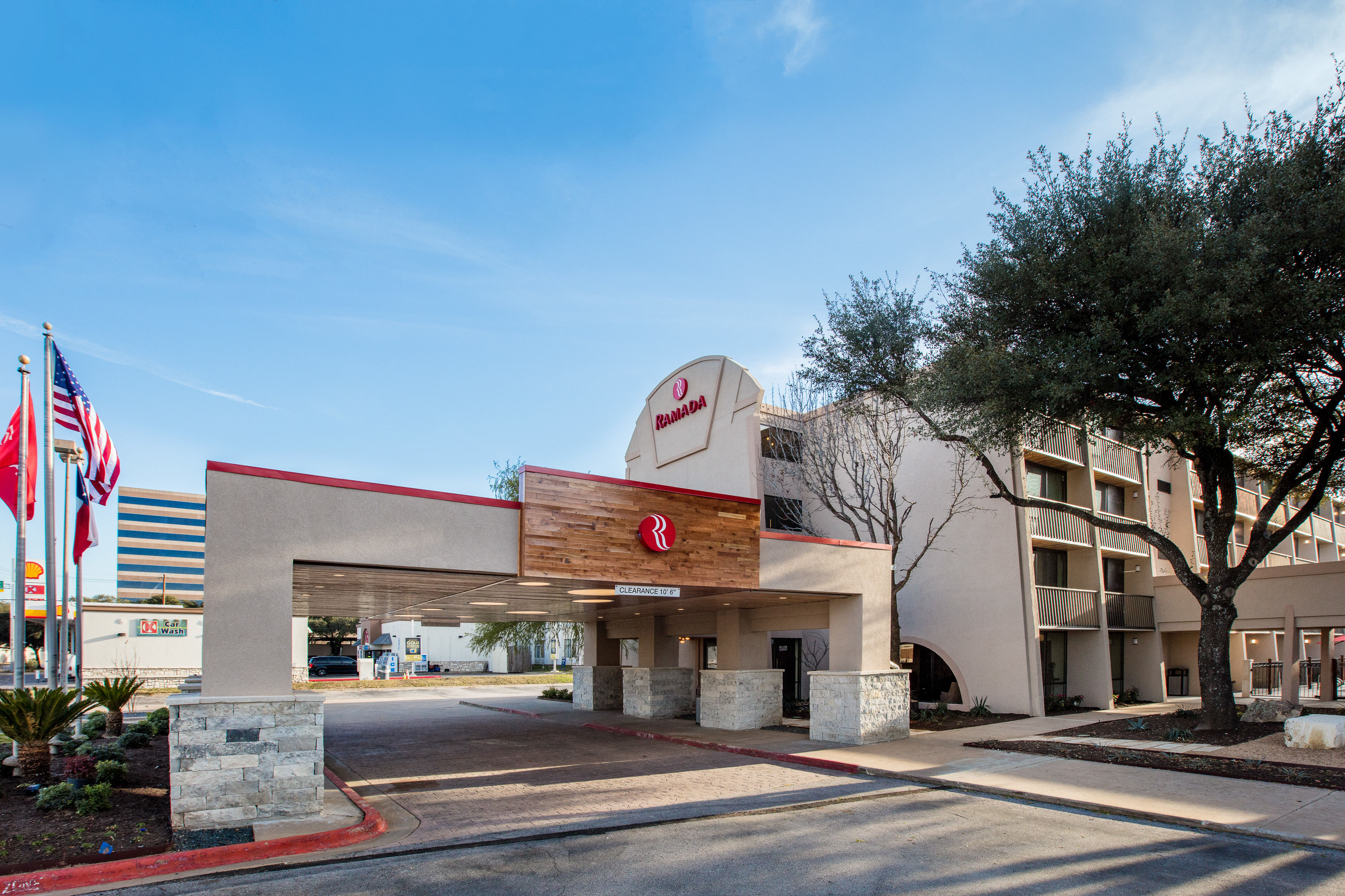 Exterior Day Image of Ramada by Wyndham Austin South hotel in Austin, Texas
