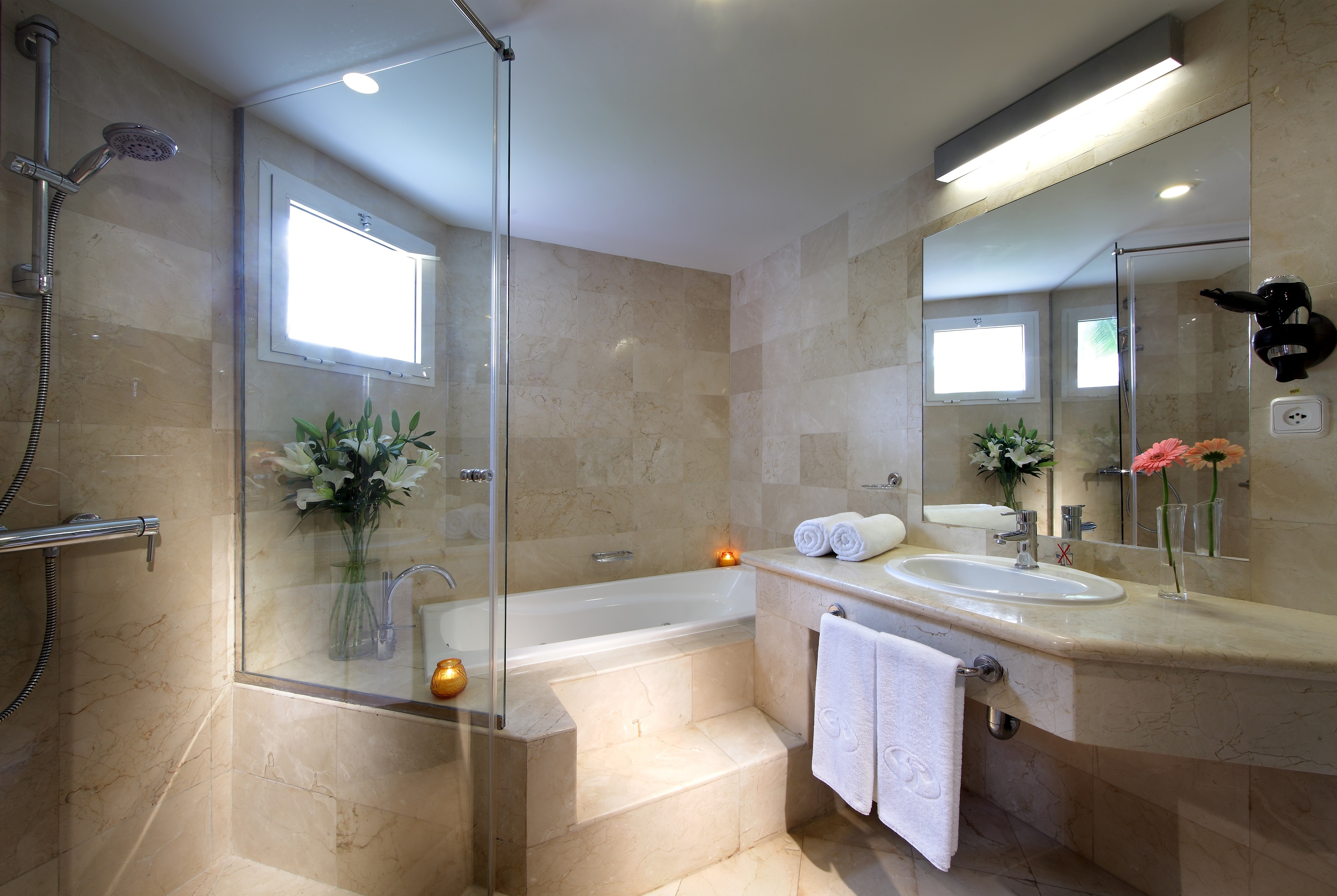 Guest room bath at the Grand Palladium Select Bavaro, All Inclusive Resort & Spa in Punta Cana, Other than US/Canada