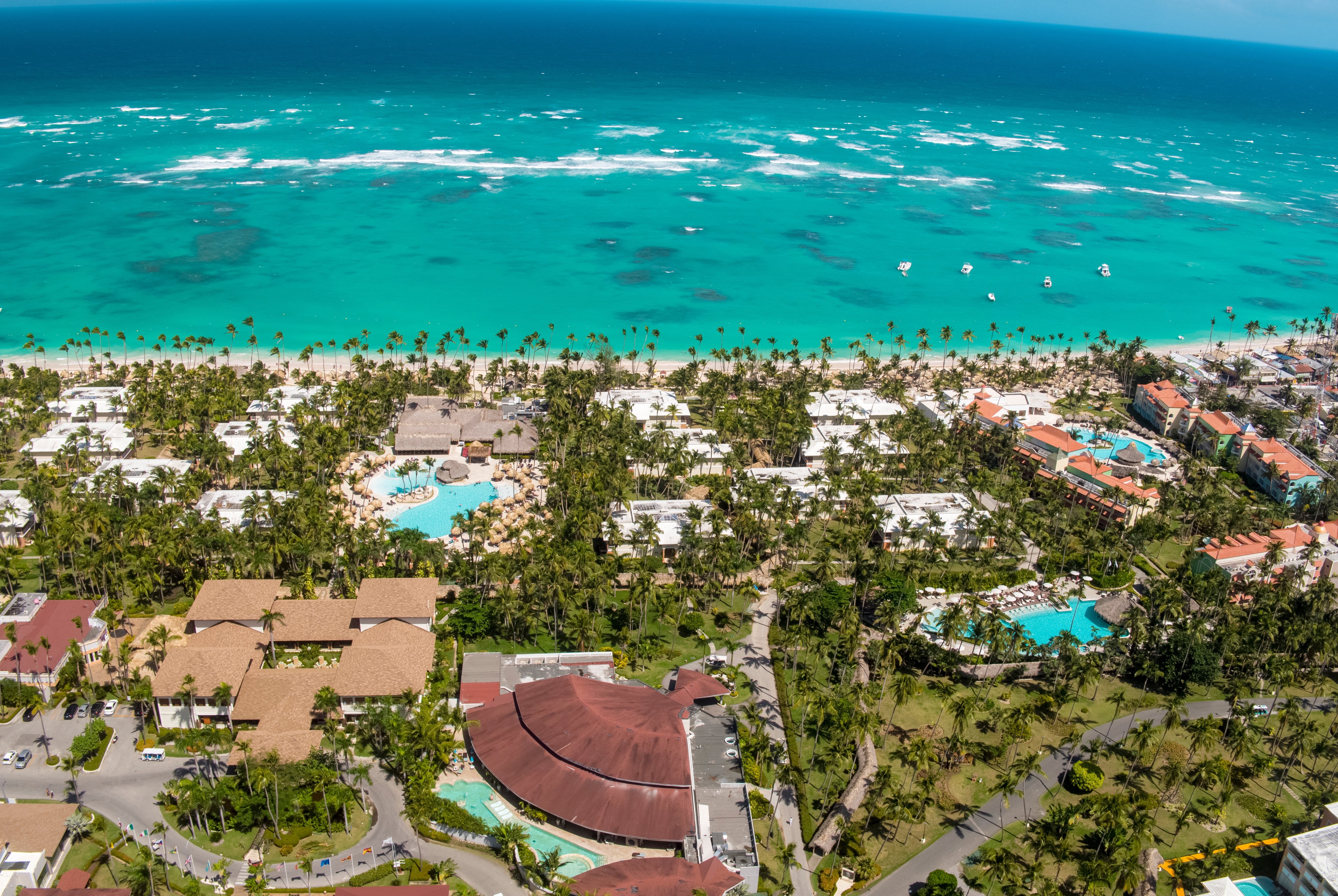Exterior of Grand Palladium Palace, All Inclusive Resort, Spa & Casino hotel in Punta Cana, Other than US/Canada