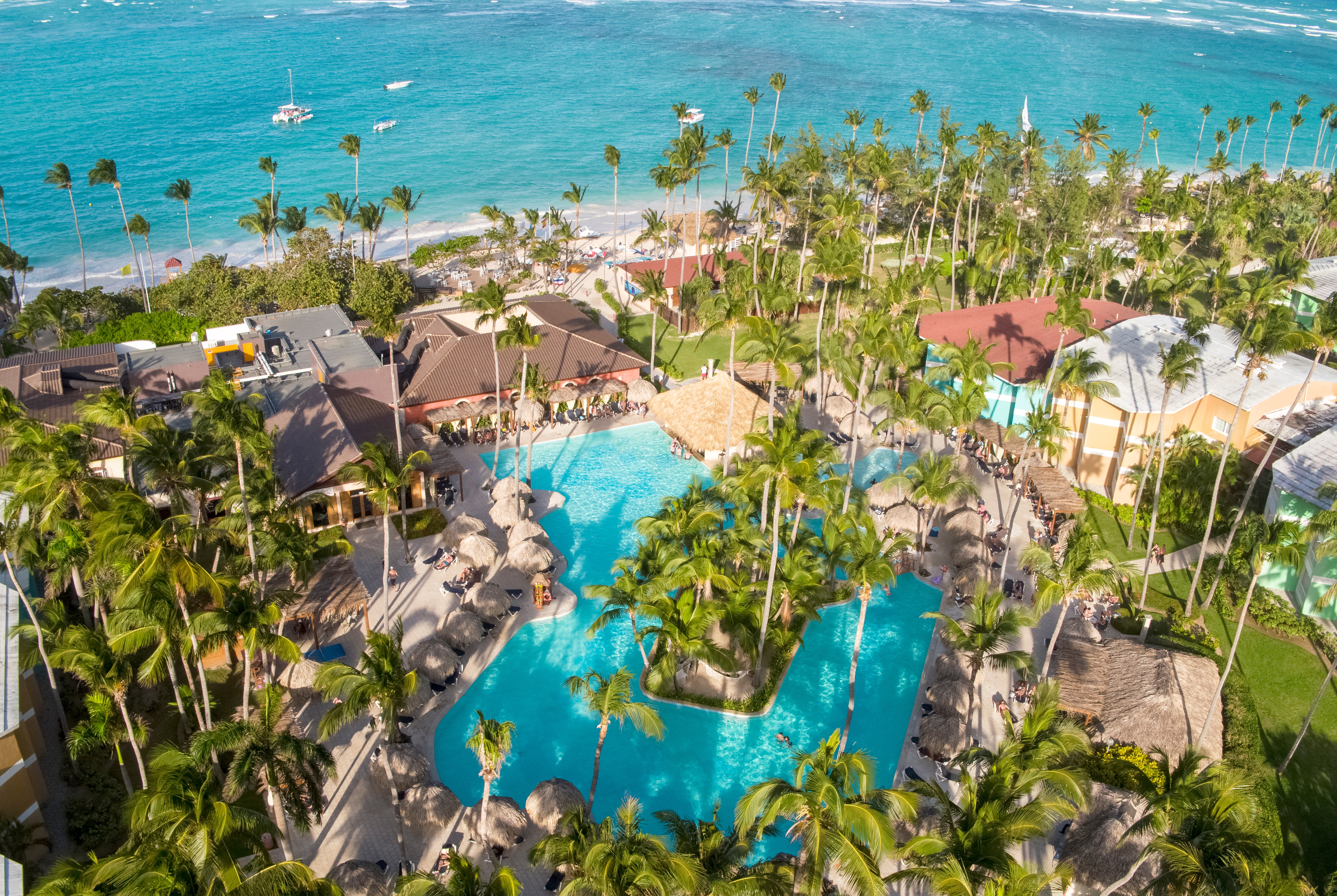 Exterior of Grand Palladium Palace, All Inclusive Resort, Spa & Casino hotel in Punta Cana, Other than US/Canada