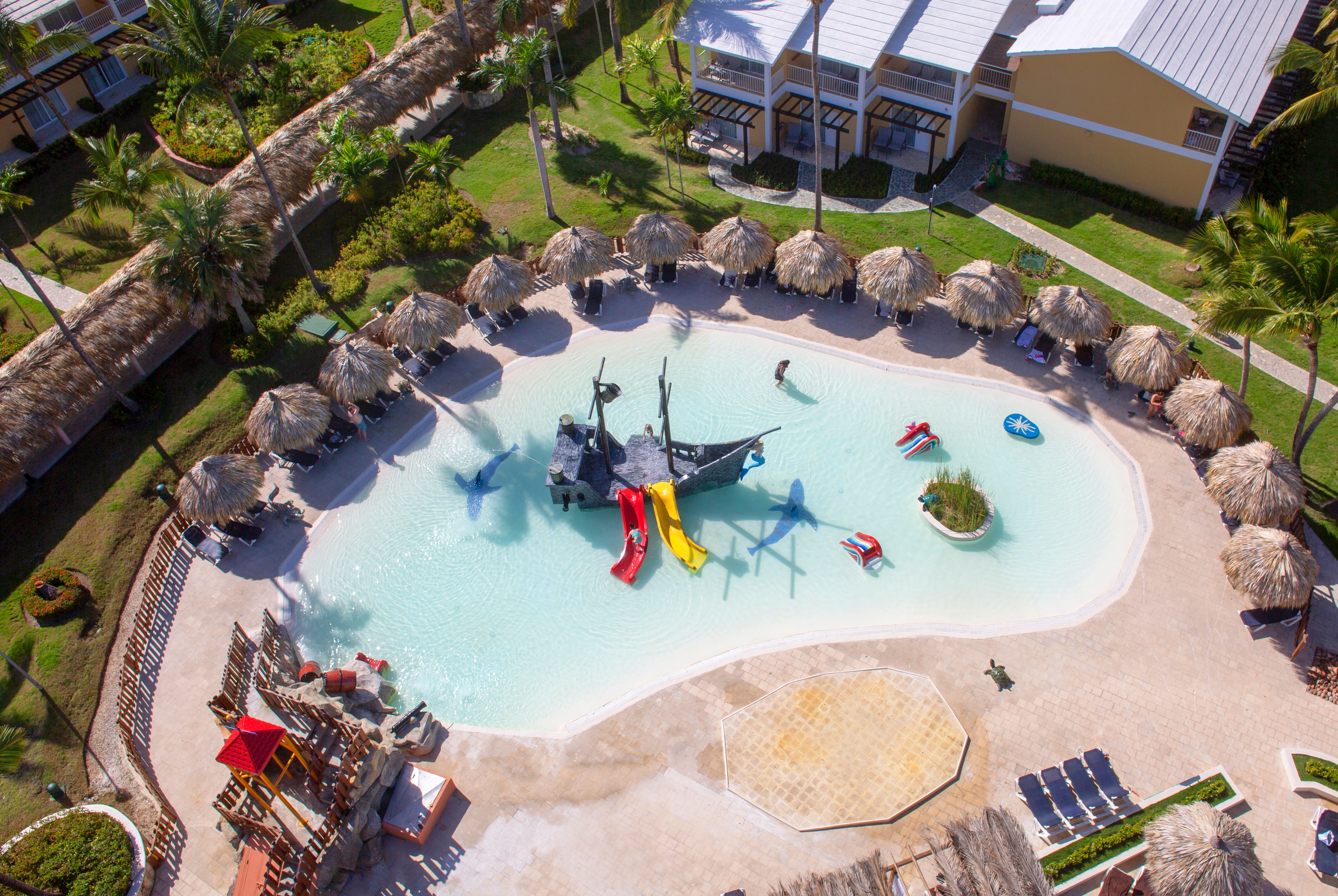 Exterior of Grand Palladium Palace, All Inclusive Resort, Spa & Casino hotel in Punta Cana, Other than US/Canada
