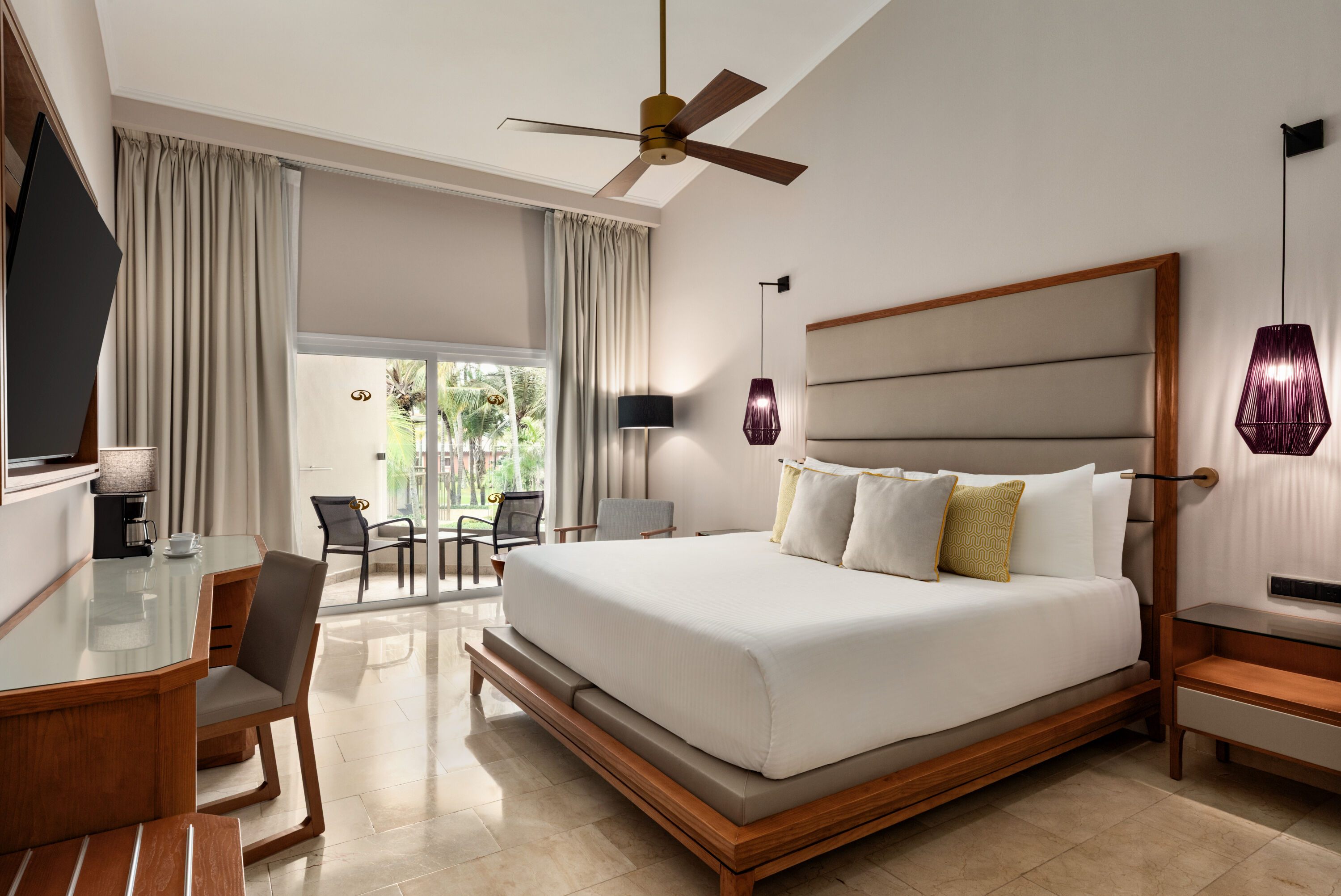 Guest room at the Grand Palladium Palace, All Inclusive Resort, Spa & Casino in Punta Cana, Other than US/Canada
