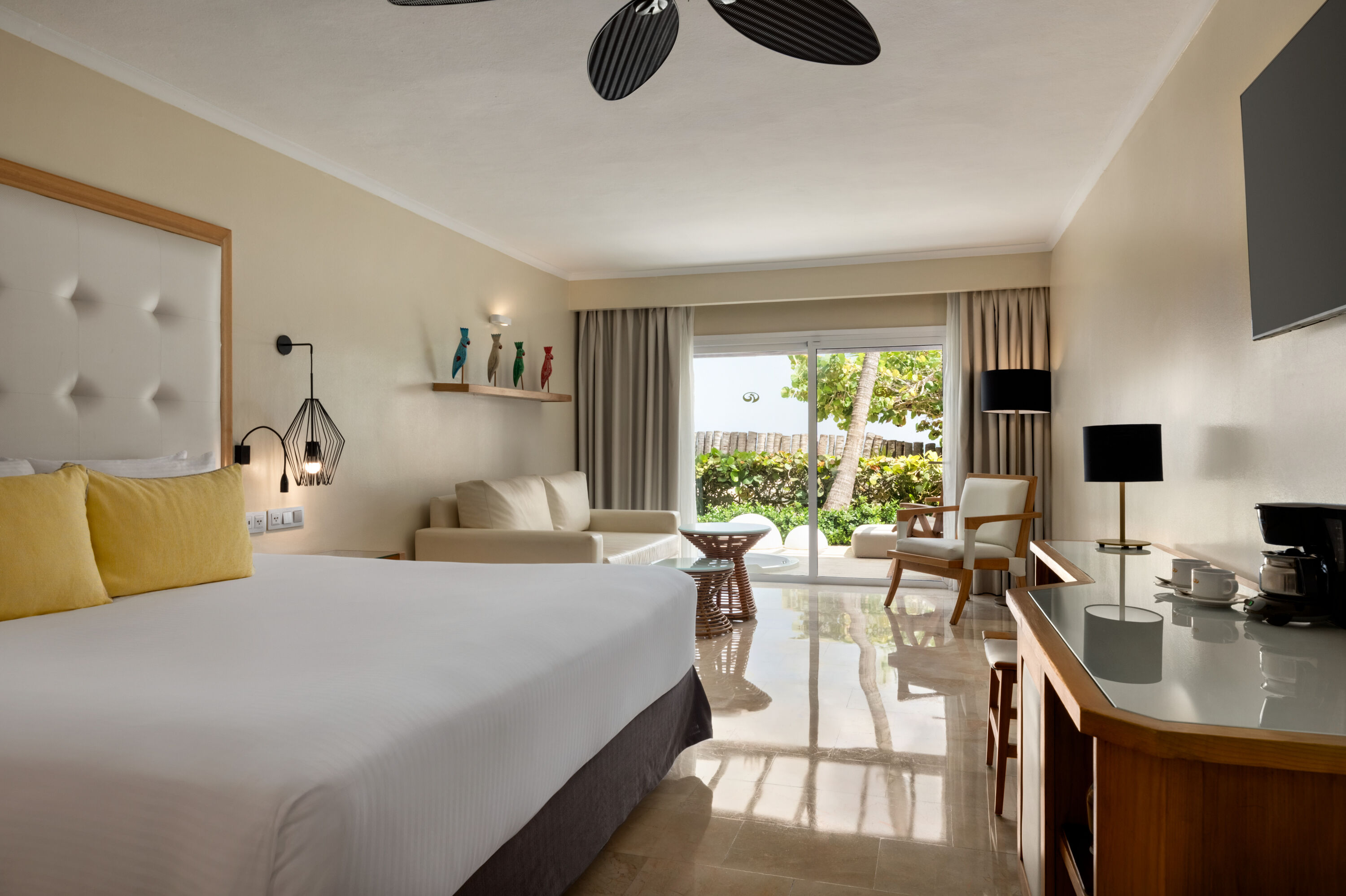 Guest room at the Grand Palladium Palace, All Inclusive Resort, Spa & Casino in Punta Cana, Other than US/Canada