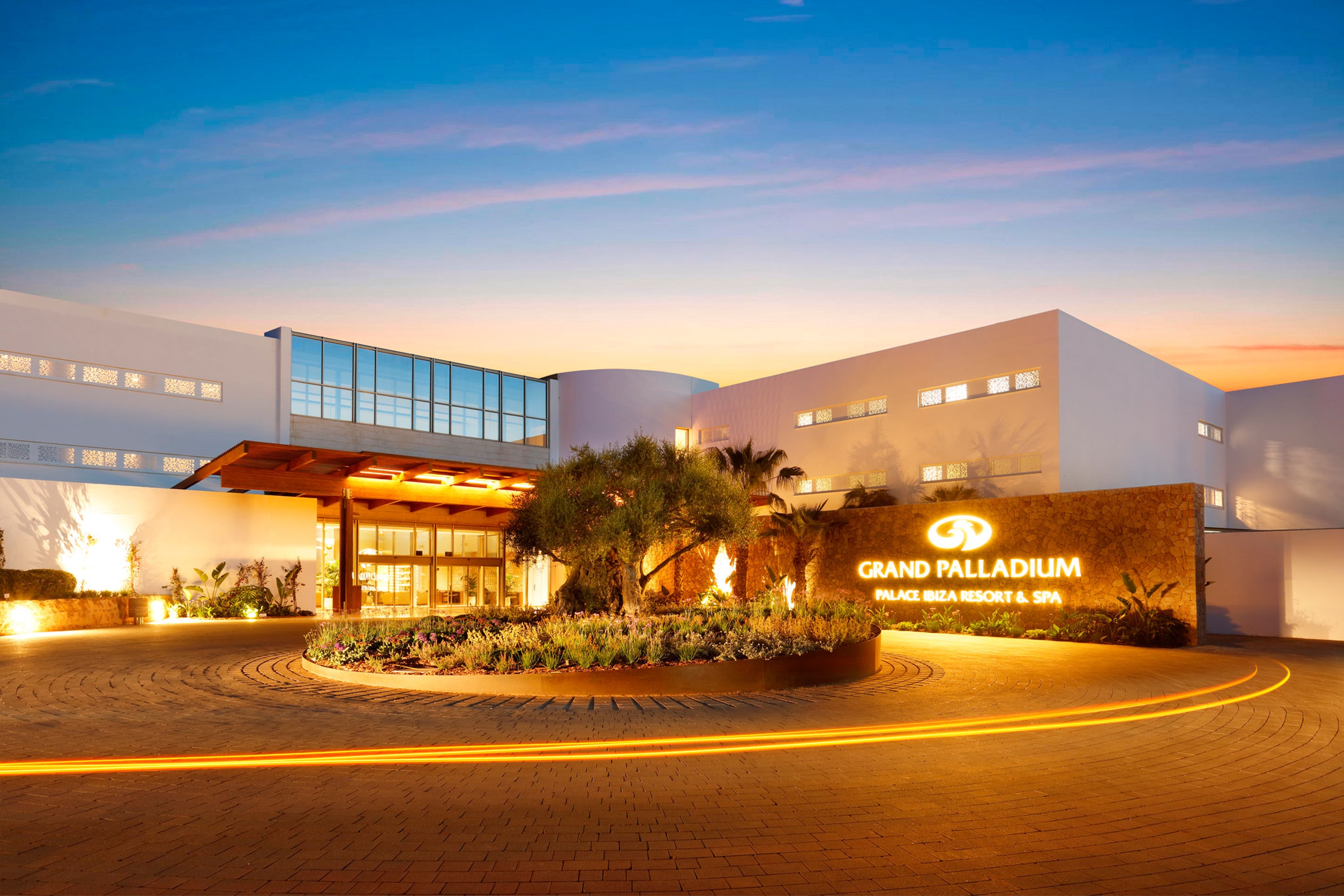 Exterior of Grand Palladium Select Palace Ibiza hotel in Sant Jordi De Ses Salines, Other than US/Canada