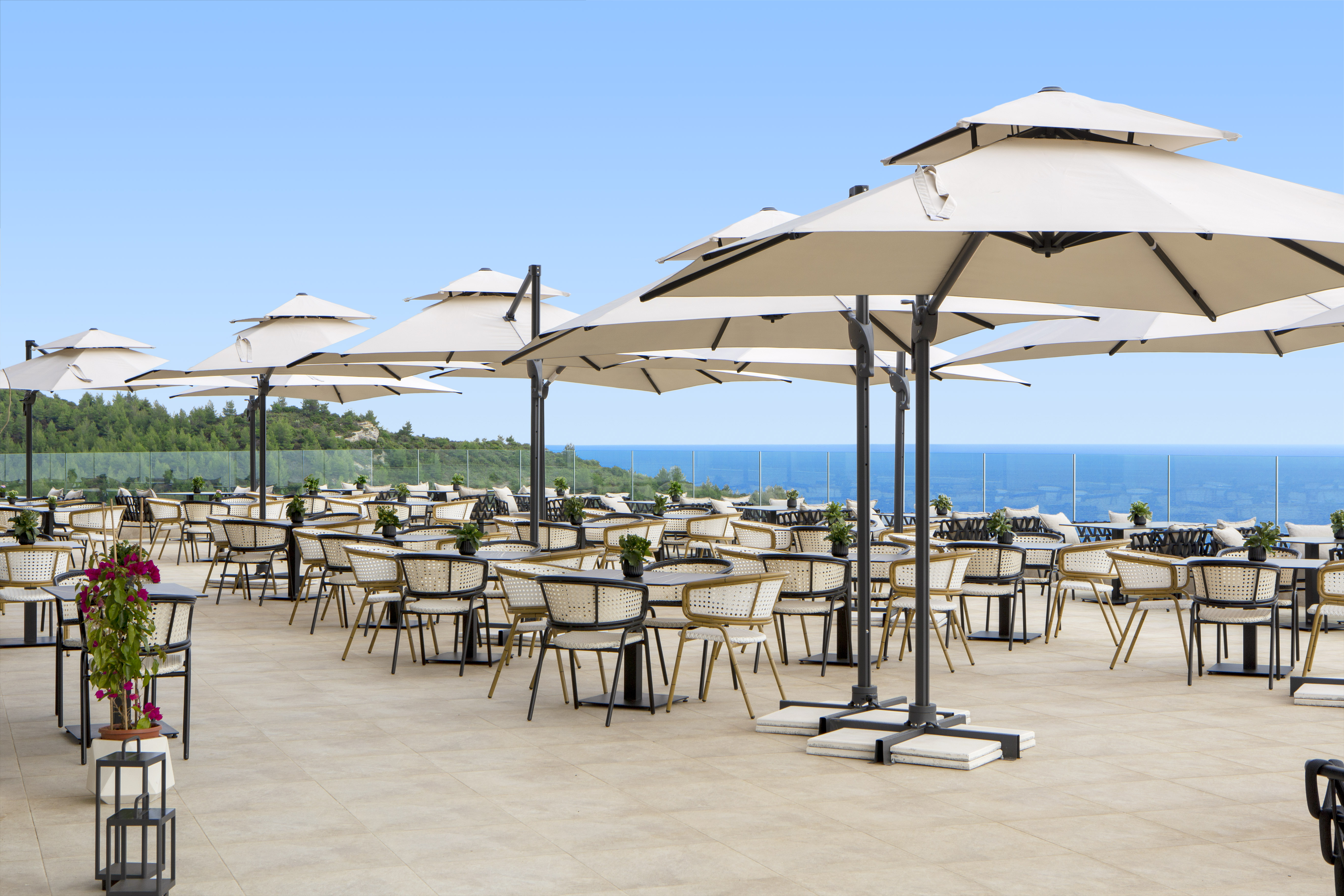 Zeus Eleva Ajul, a Registry Collection Hotel restaurant in Agia Paraskevi Chalikidi, Other than US/Canada