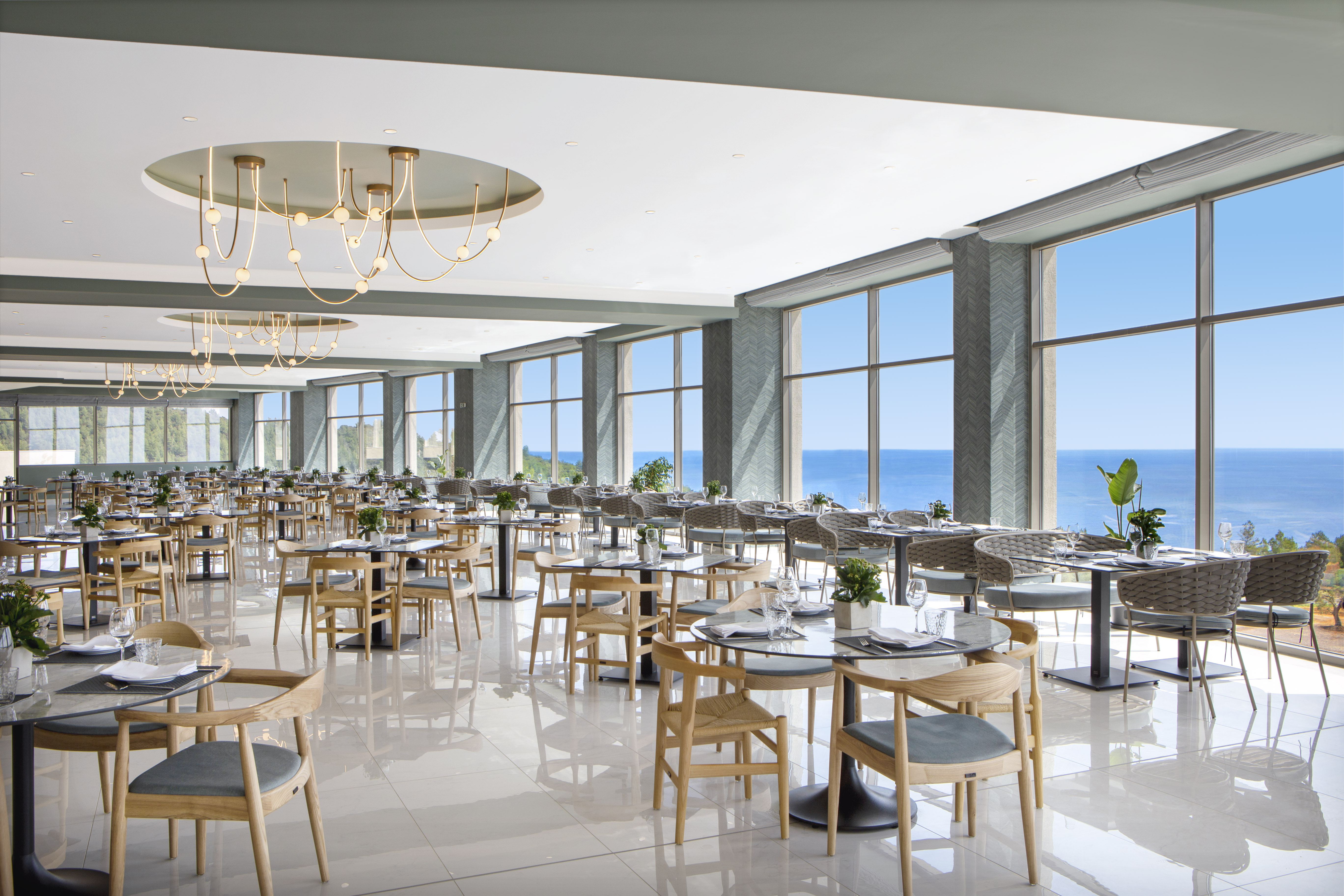 Zeus Eleva Ajul, a Registry Collection Hotel restaurant in Agia Paraskevi Chalikidi, Other than US/Canada