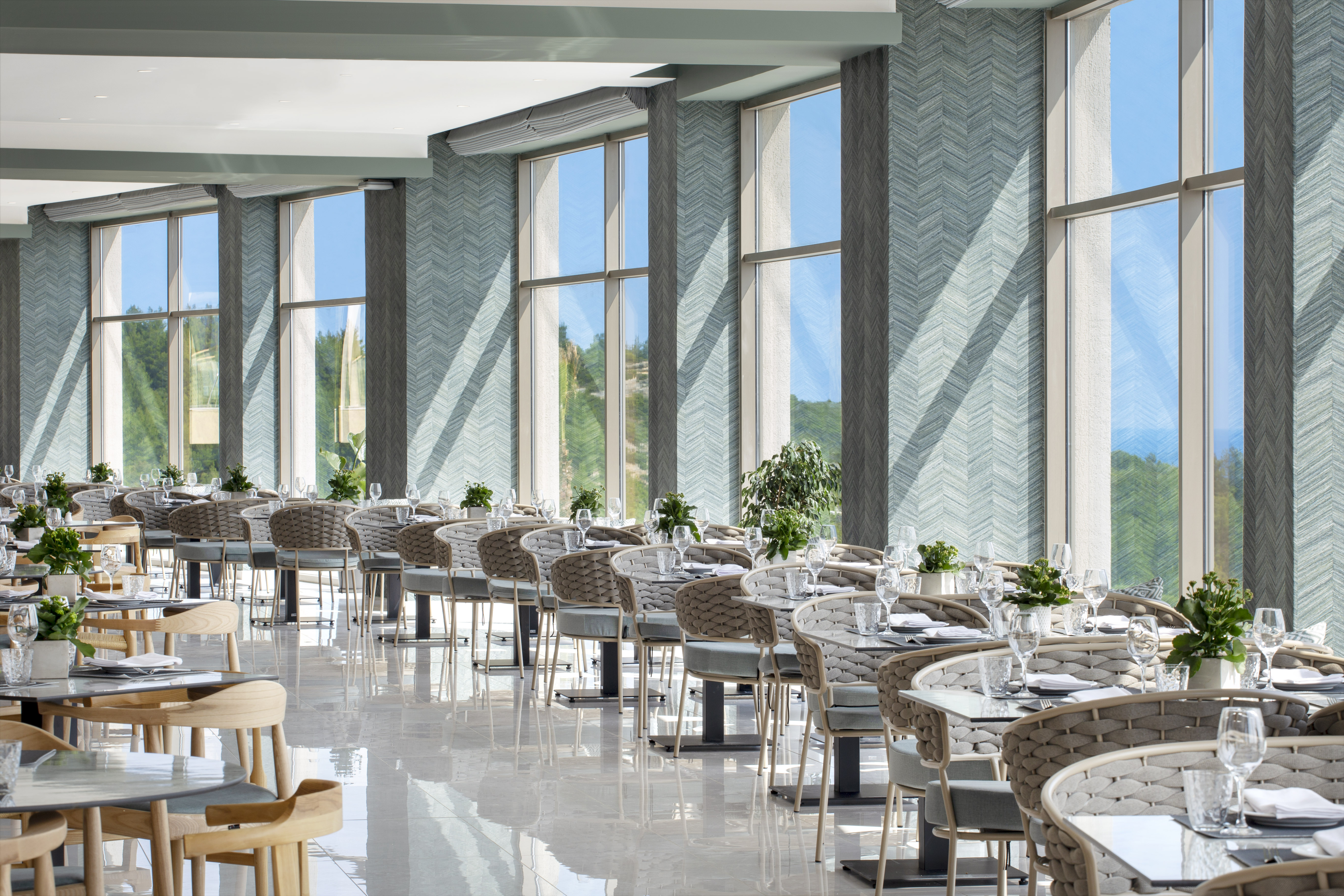 Zeus Eleva Ajul, a Registry Collection Hotel restaurant in Agia Paraskevi Chalikidi, Other than US/Canada