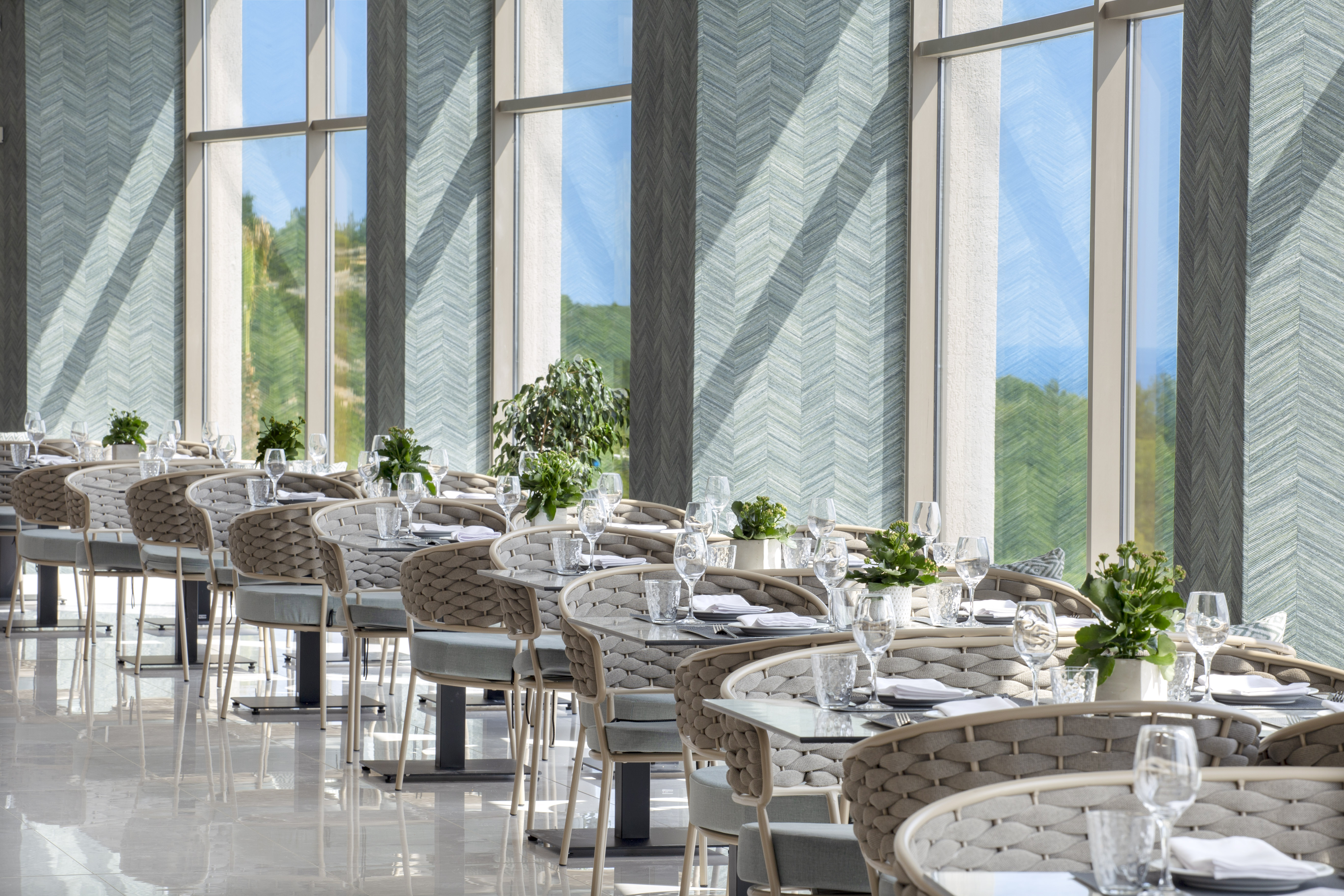 Zeus Eleva Ajul, a Registry Collection Hotel restaurant in Agia Paraskevi Chalikidi, Other than US/Canada