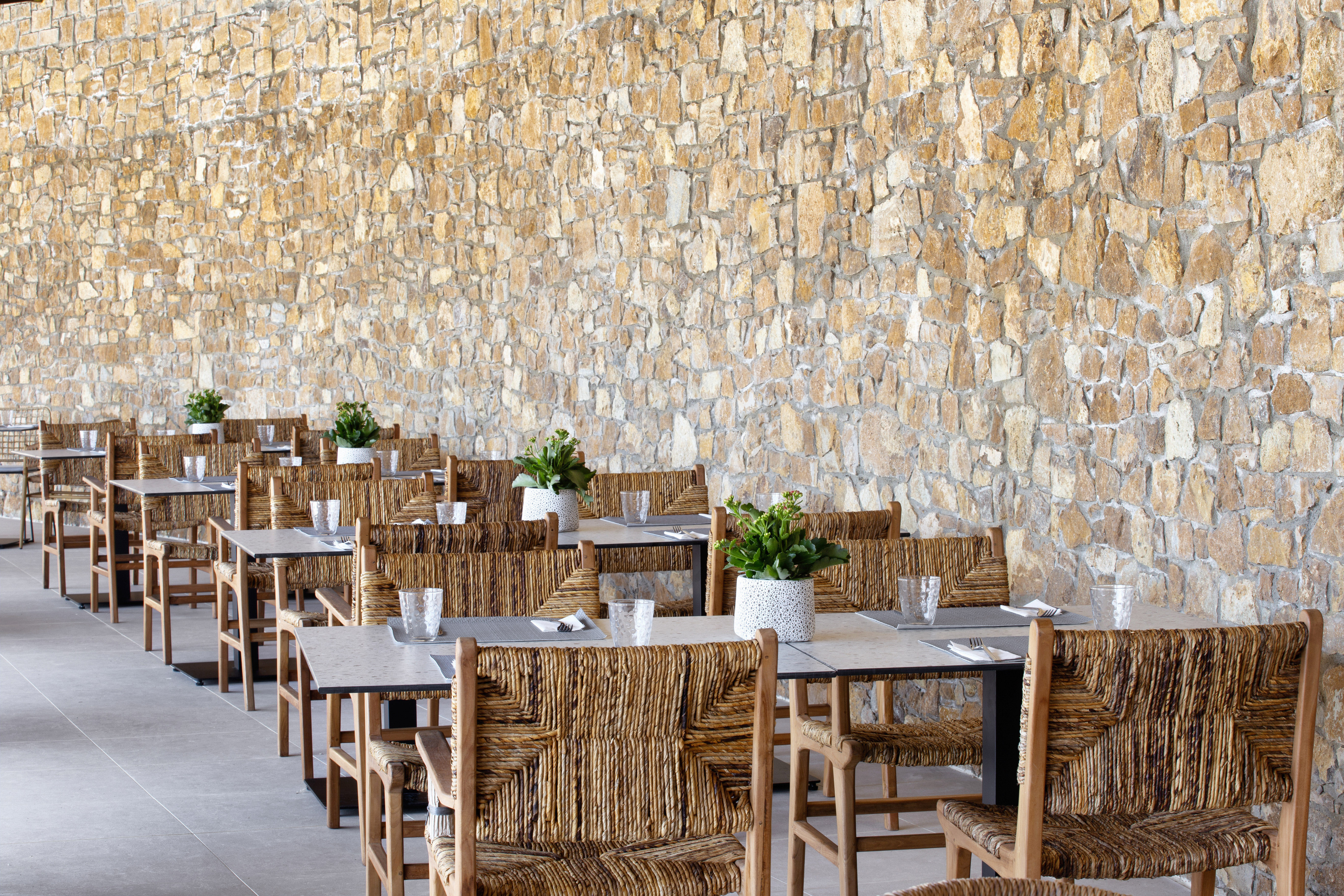 Zeus Eleva Ajul, a Registry Collection Hotel restaurant in Agia Paraskevi Chalikidi, Other than US/Canada
