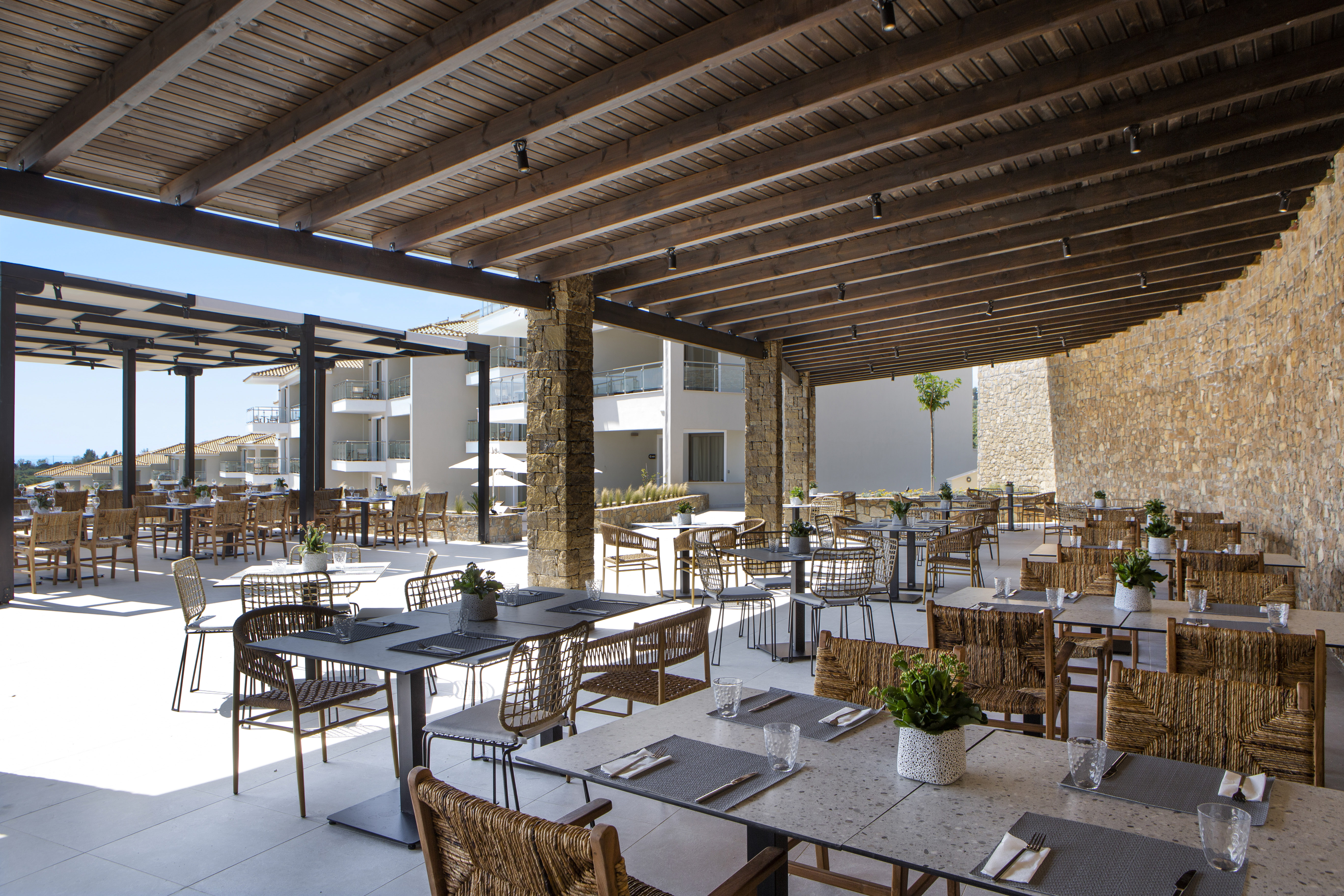 Zeus Eleva Ajul, a Registry Collection Hotel restaurant in Agia Paraskevi Chalikidi, Other than US/Canada