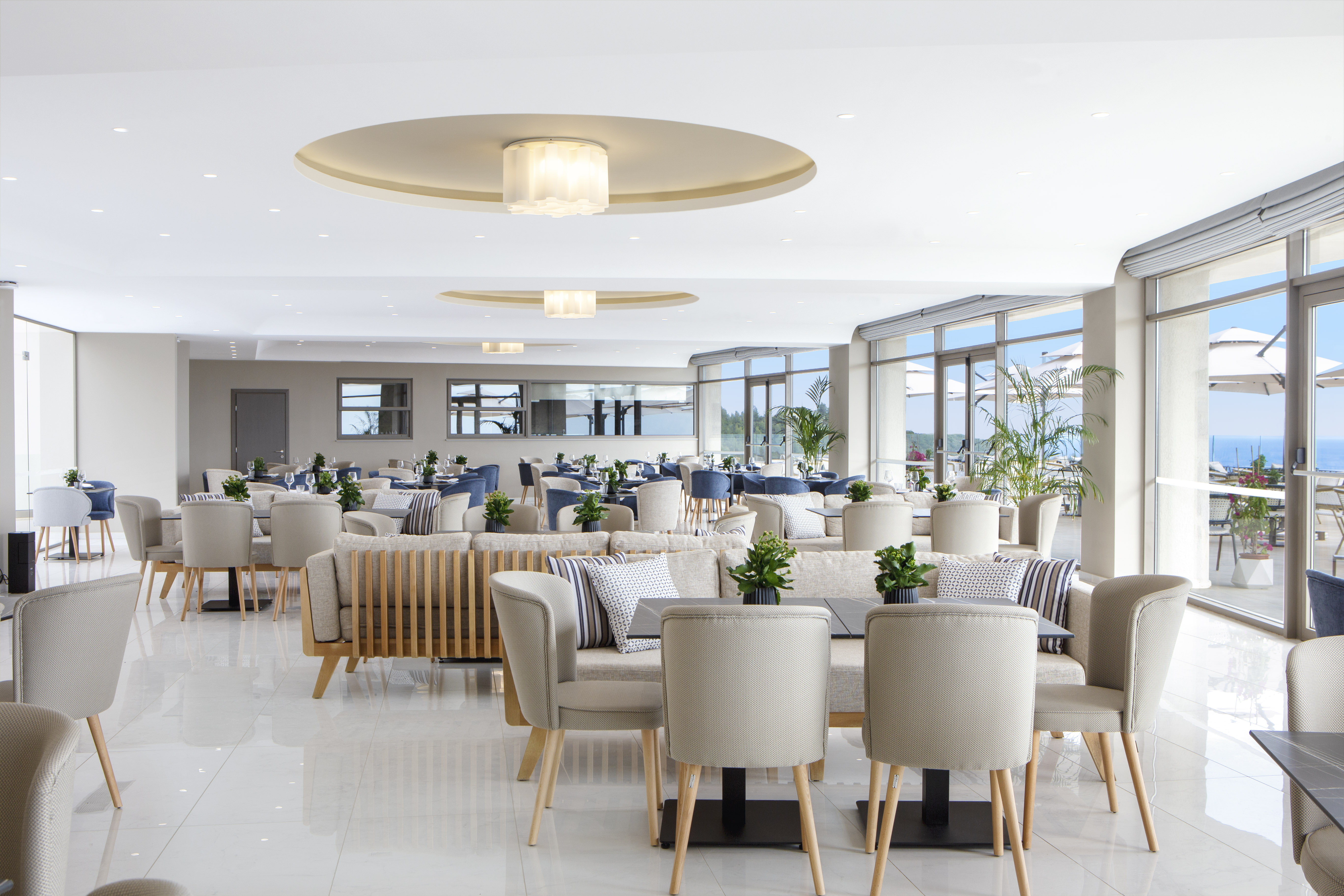 Bar at Zeus Eleva Ajul, a Registry Collection Hotel in Agia Paraskevi Chalikidi, Other than US/Canada