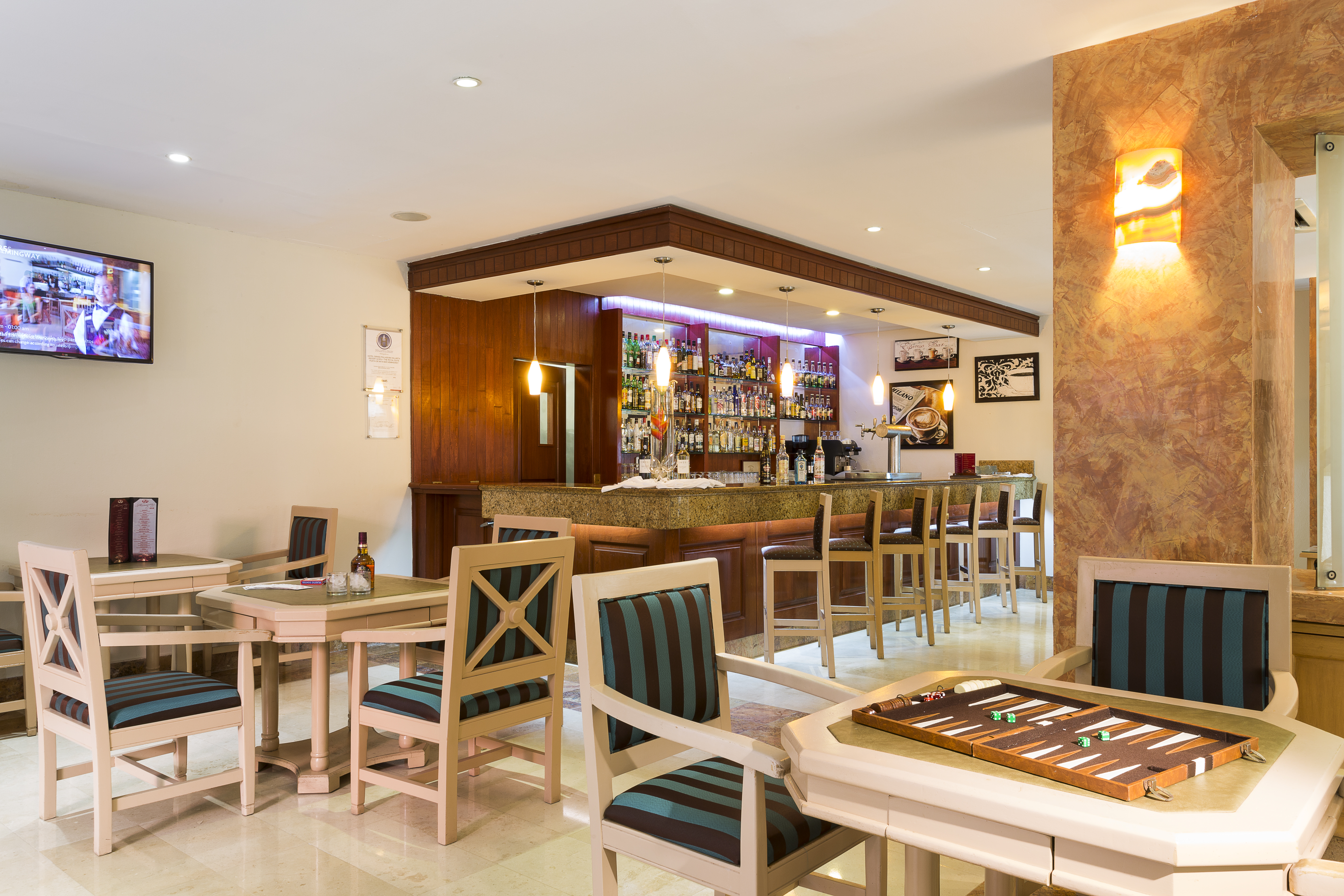 Bar at Grand Palladium Vallarta, All Inclusive Resort & Spa in Punta Mita, Other than US/Canada
