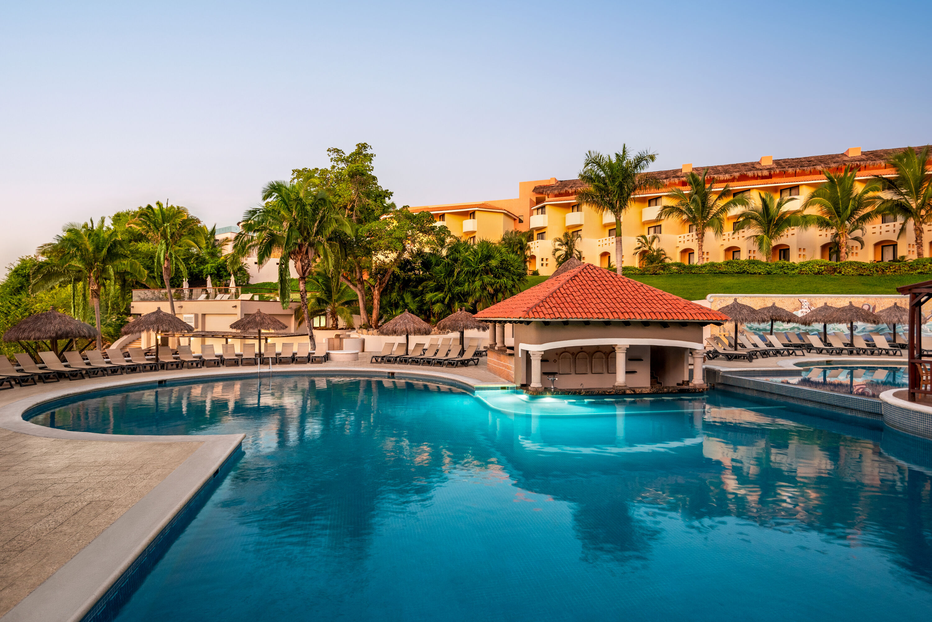 Family pool at the Grand Palladium Vallarta, All Inclusive Resort & Spa in Punta Mita, Other than US/Canada