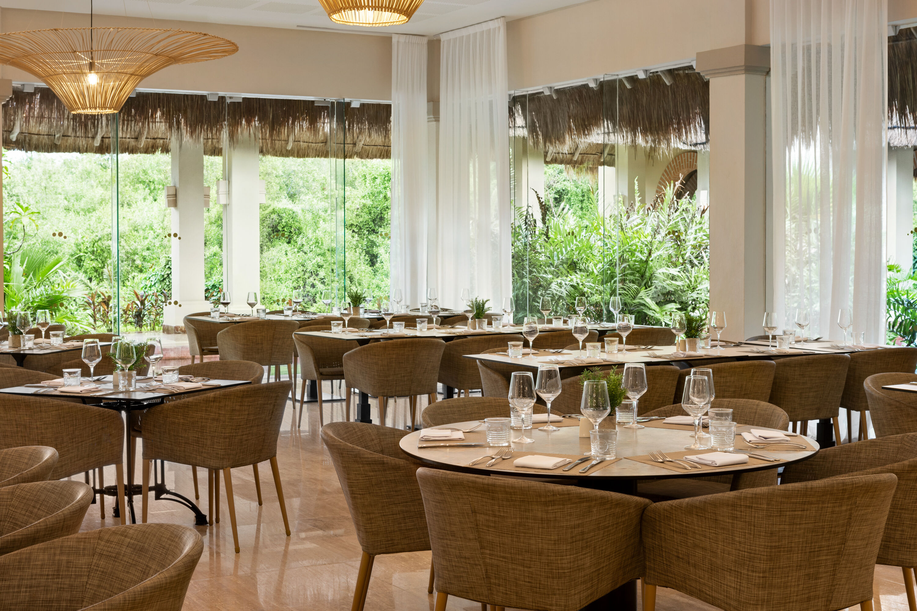 Grand Palladium Kantenah Riviera Maya, All Inclusive Resort restaurant in Riviera Maya, Other than US/Canada