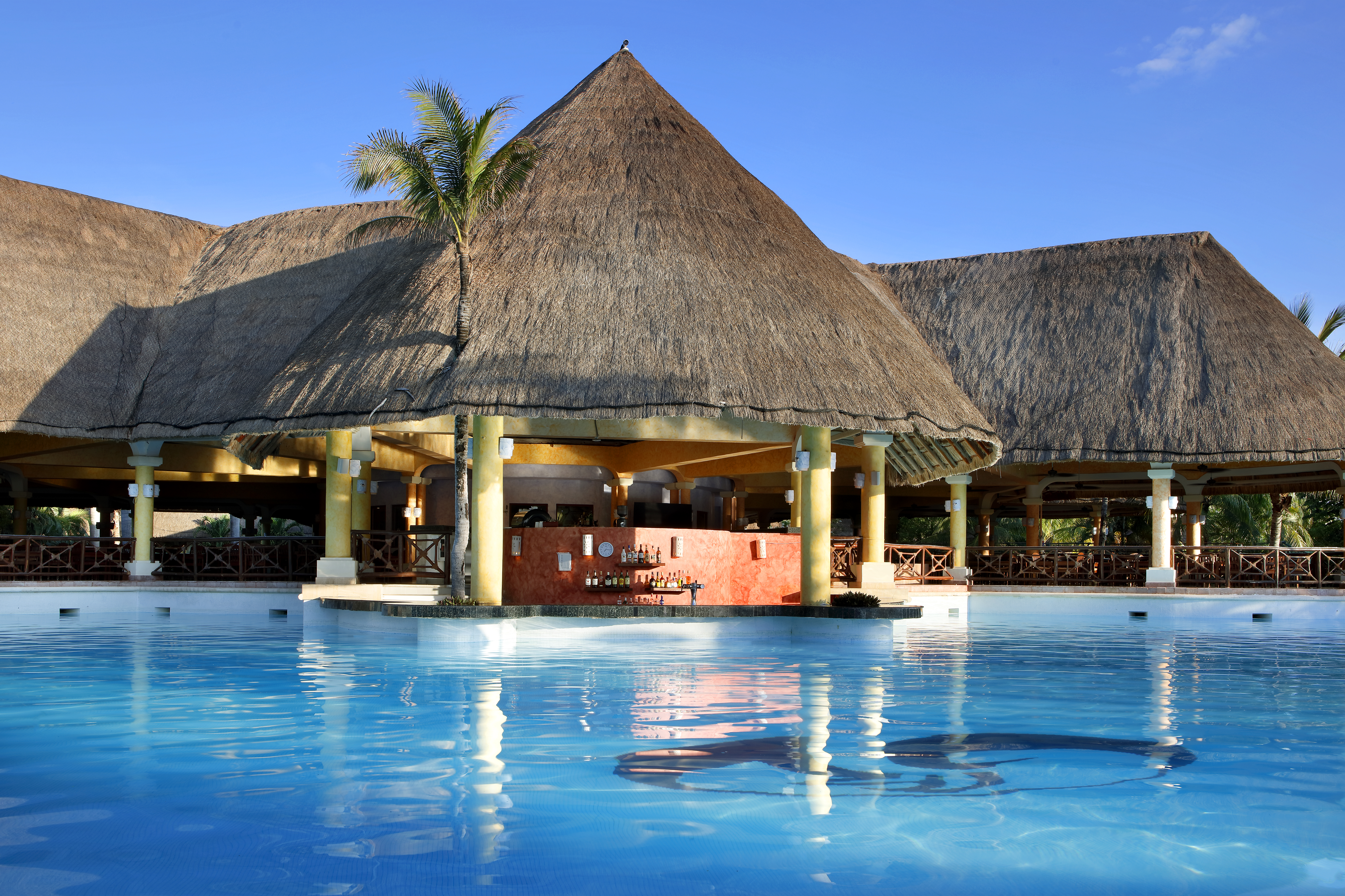 Pool bar at the Grand Palladium Select WhiteSand Resort & Spa All Inclusive in Riviera Maya, Other than US/Canada