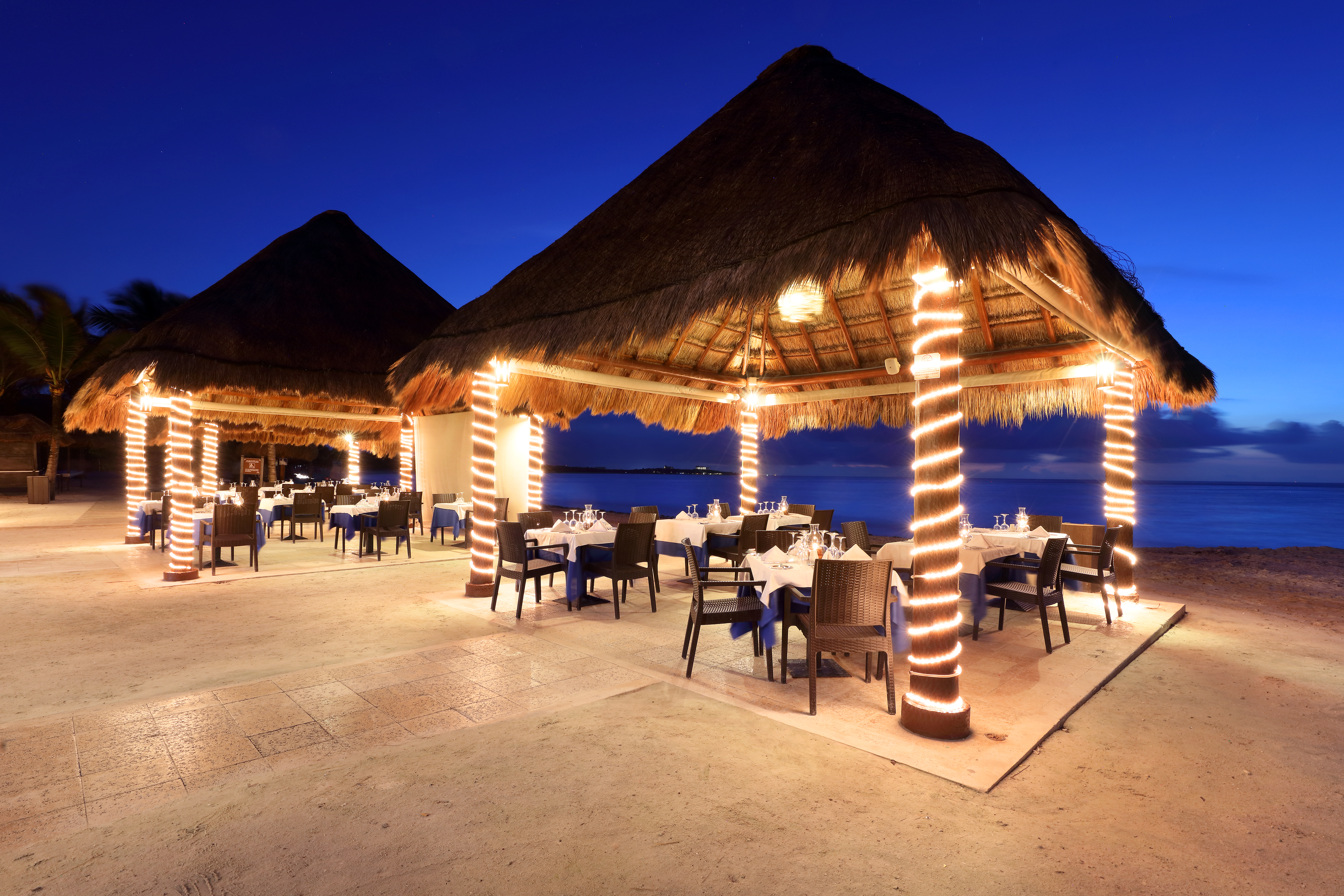 Grand Palladium Select WhiteSand Resort & Spa All Inclusive restaurant in Riviera Maya, Other than US/Canada
