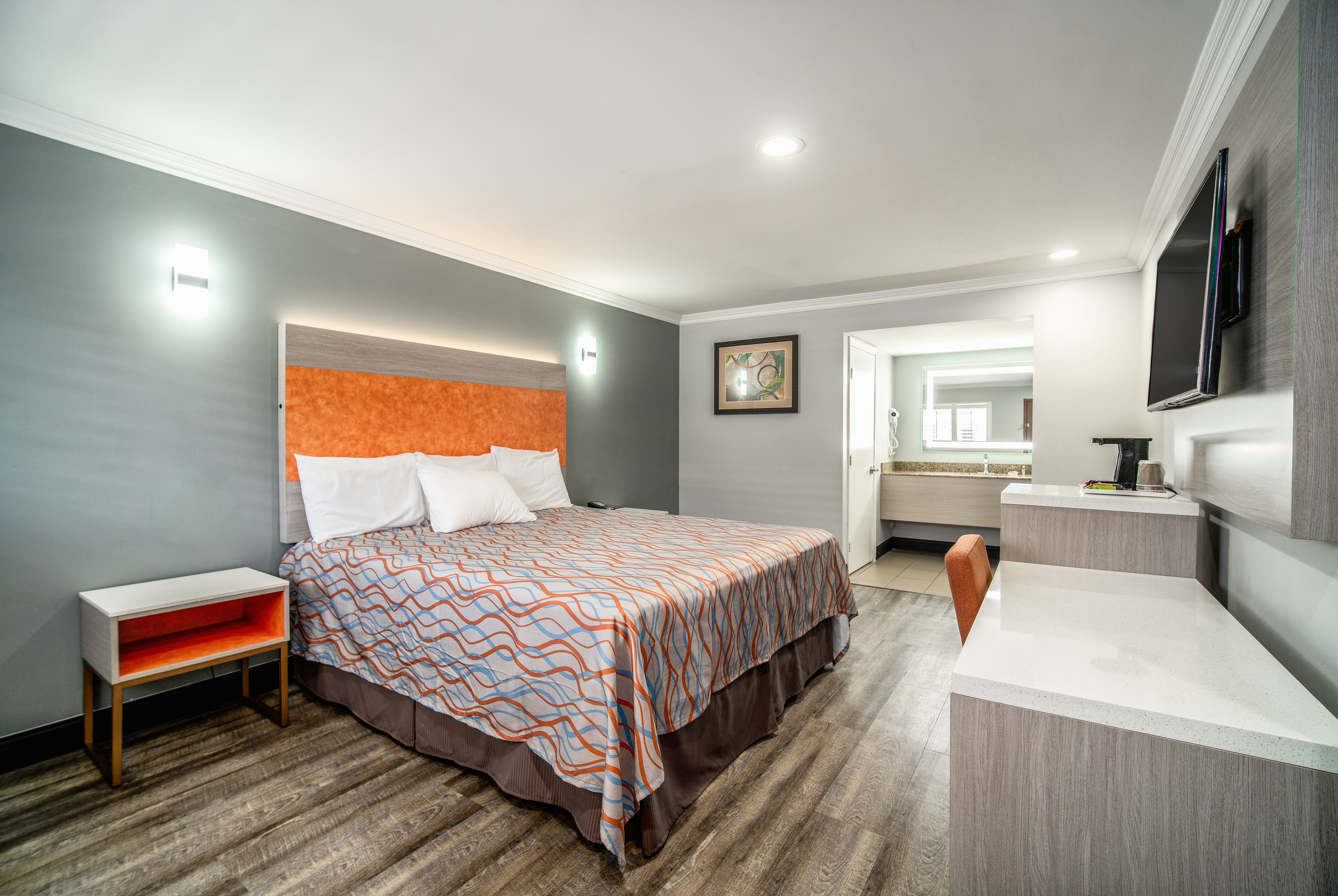 Guest room at the Travelodge Inn & Suites by Wyndham Bell Los Angeles Area in Bell, California