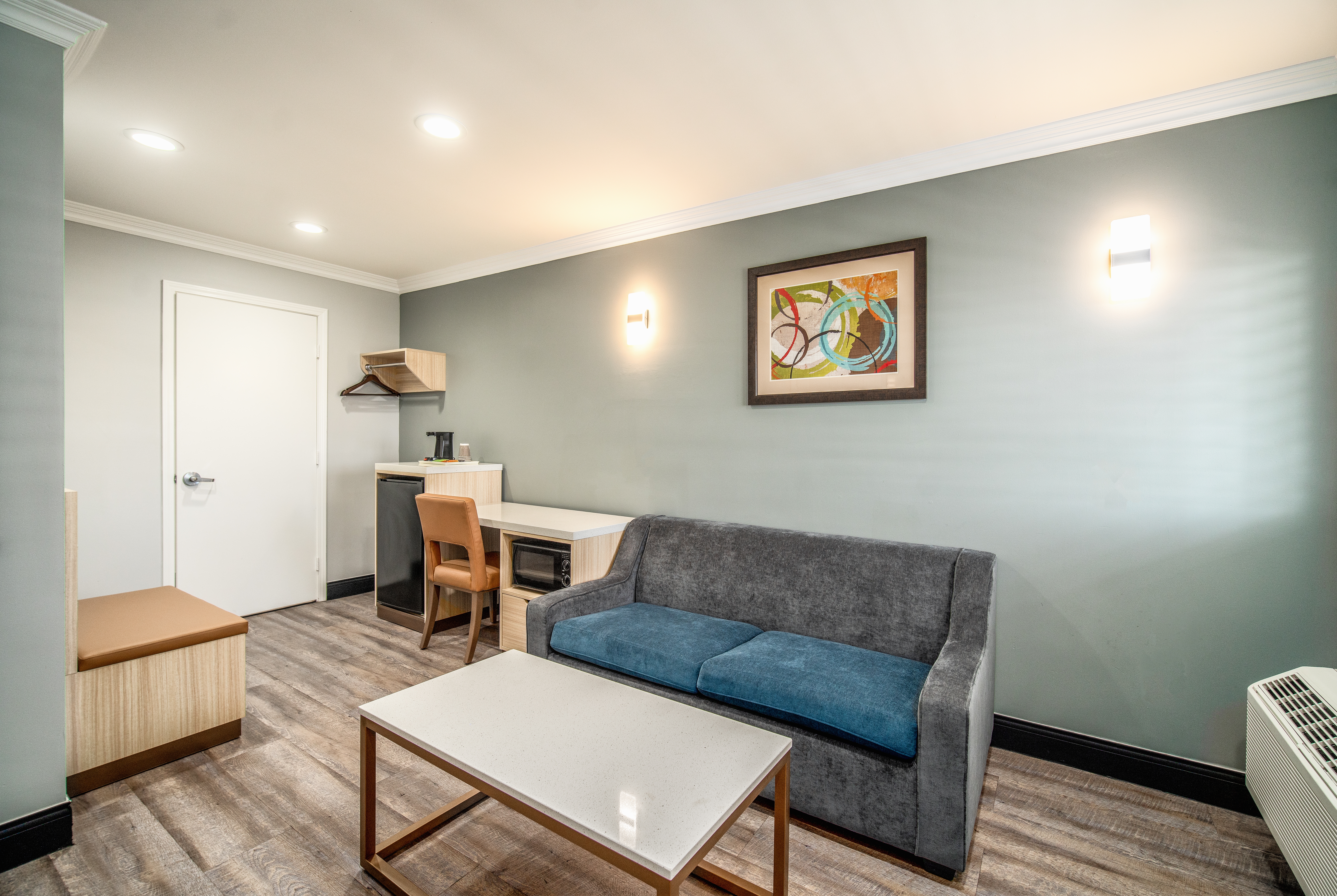 Guest room at the Travelodge Inn & Suites by Wyndham Bell Los Angeles Area in Bell, California