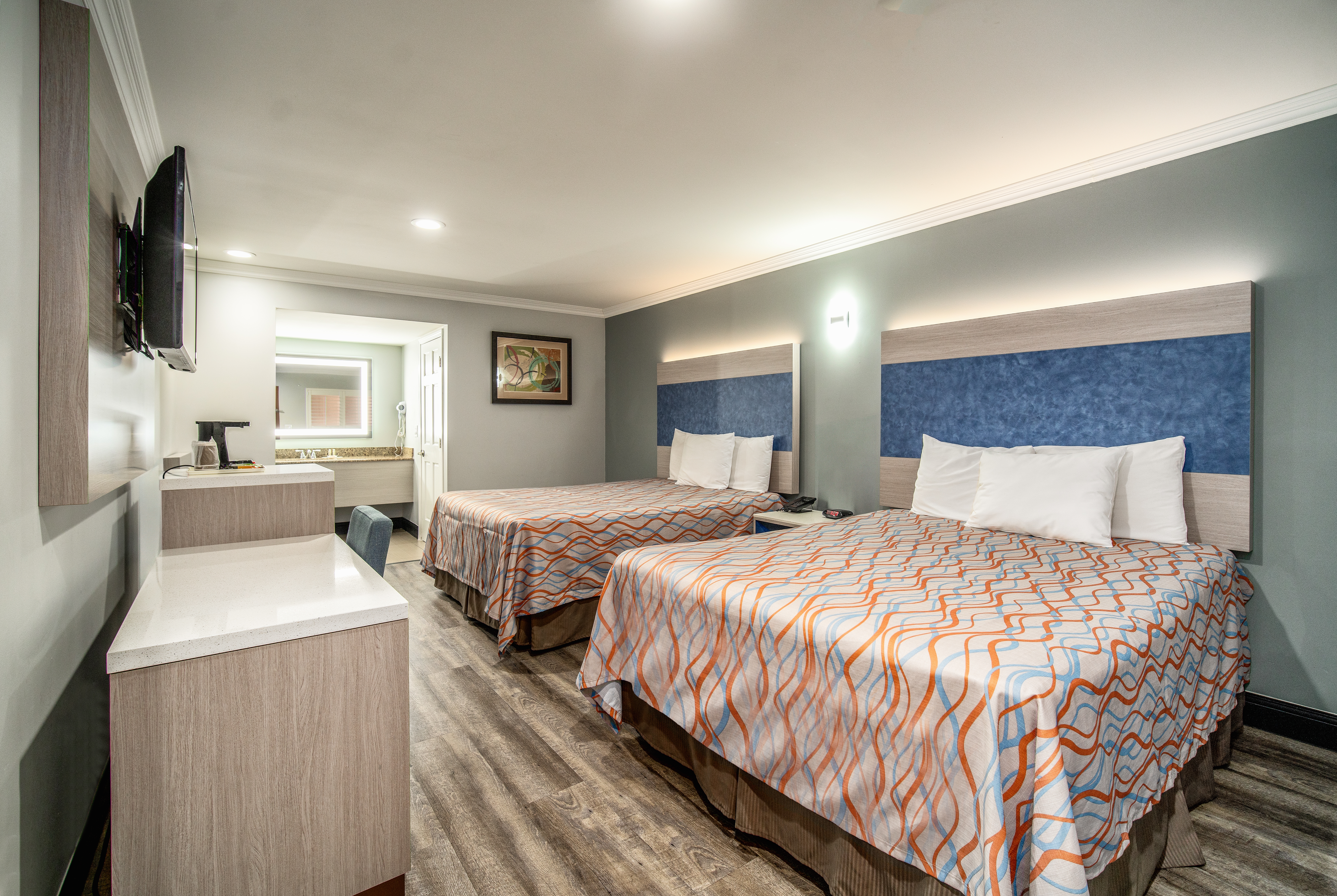 Guest room at the Travelodge Inn & Suites by Wyndham Bell Los Angeles Area in Bell, California