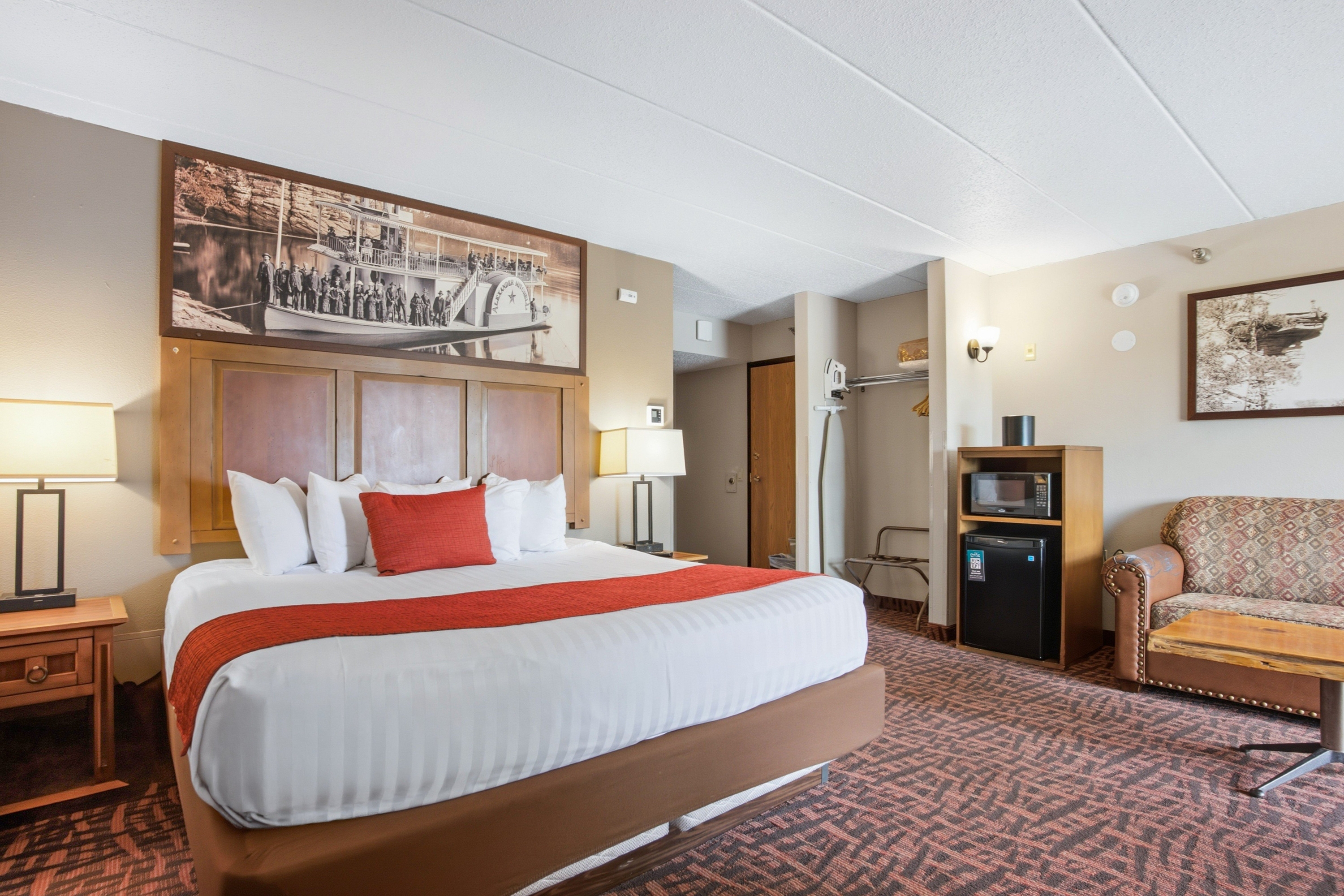 Guest room at the Chula Vista Resort, Trademark Collection by Wyndham in Wisconsin Dells, Wisconsin