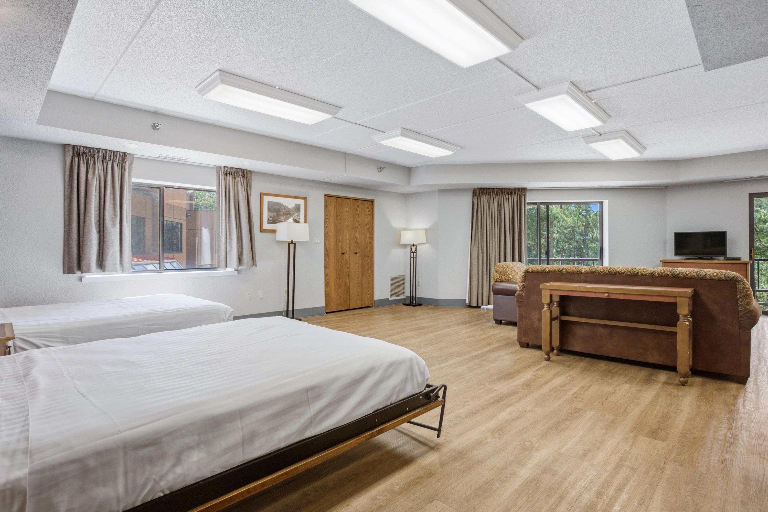 Guest room at the Chula Vista Resort, Trademark Collection by Wyndham in Wisconsin Dells, Wisconsin