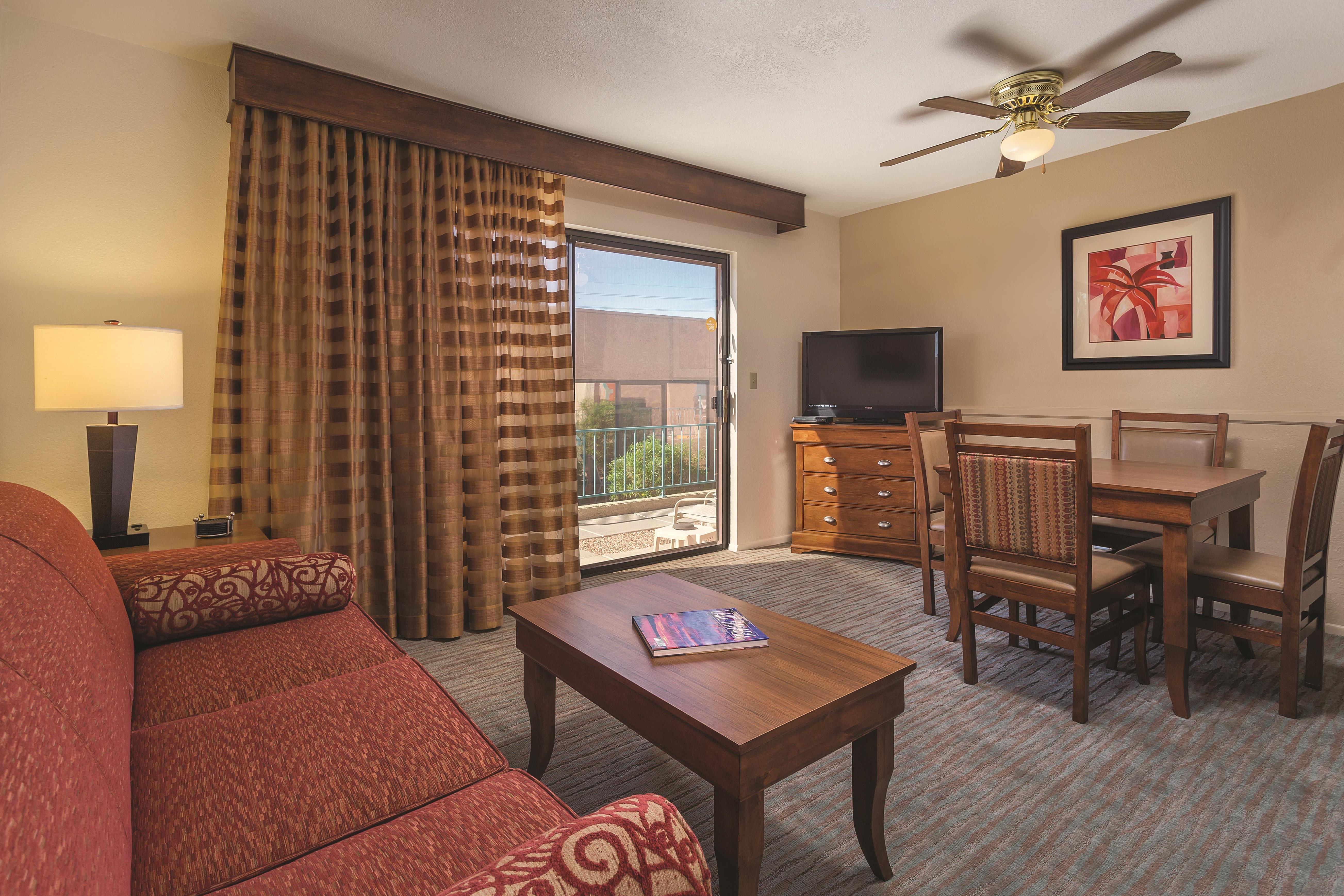 Guest room at the WorldMark Havasu Dunes in Lake Havasu, Arizona