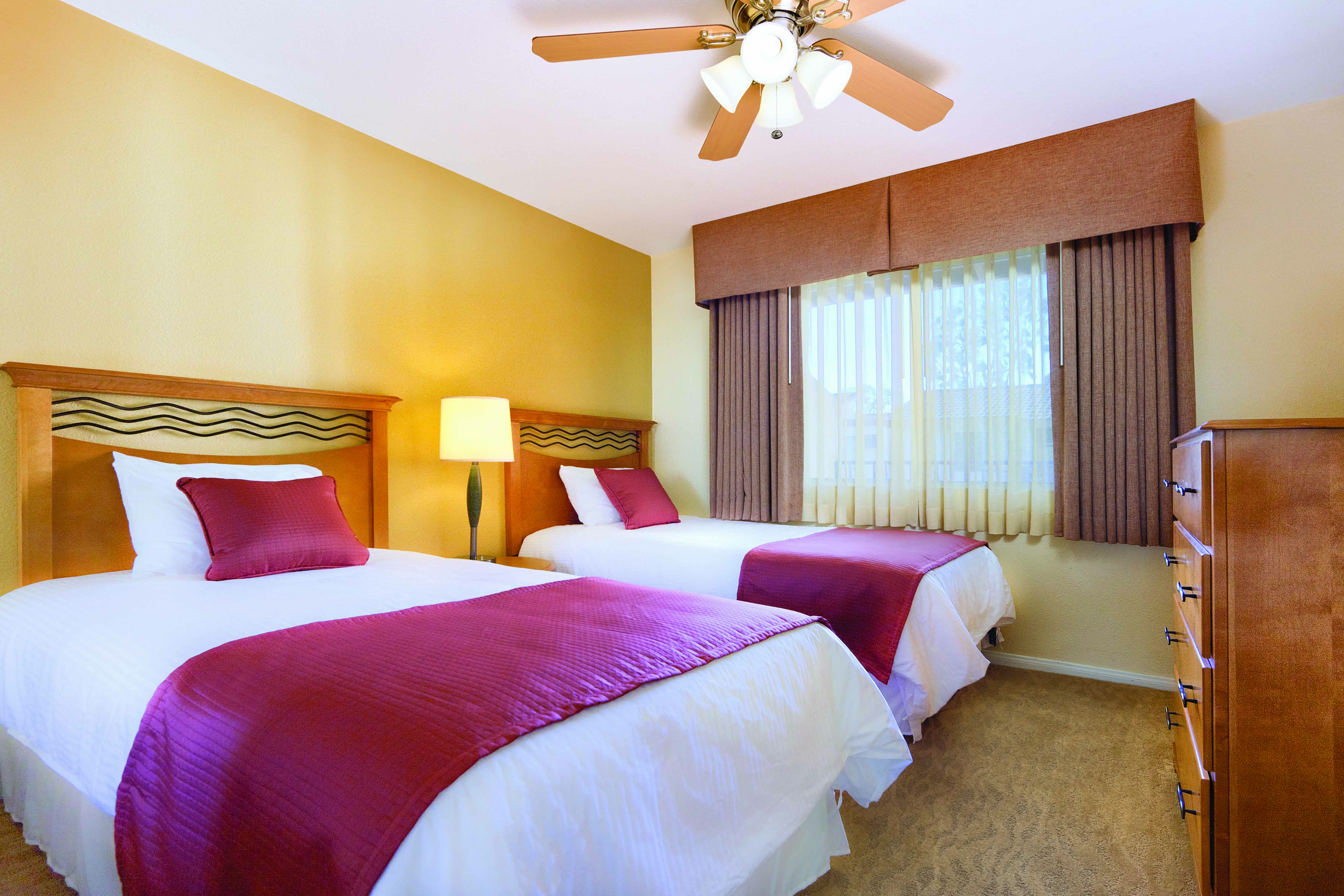 Guest room at the Club Wyndham Dolphin's Cove in Anaheim, California