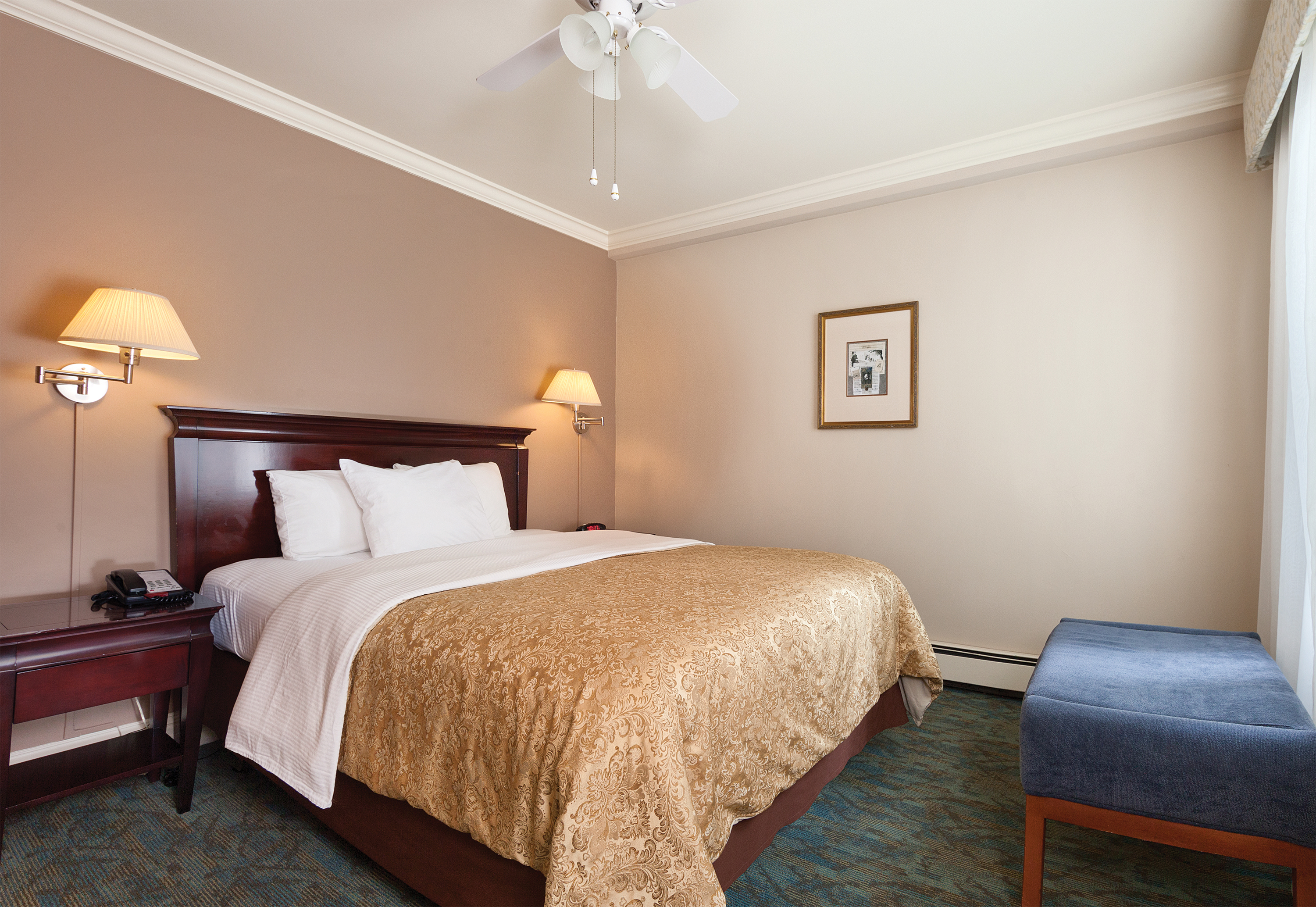 Guest room at the Inn At The Opera in San Francisco, California
