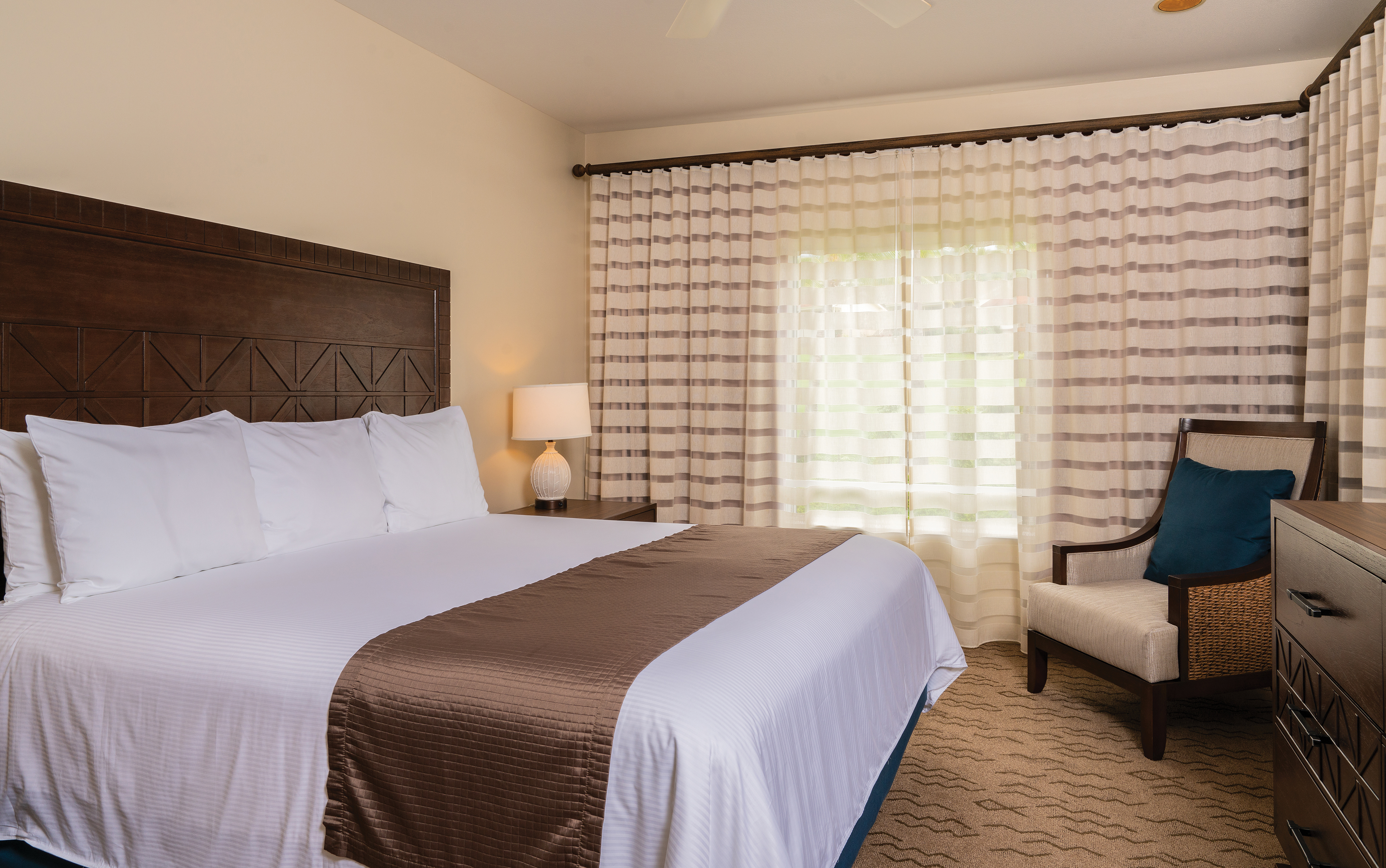 Guest room at the Shell Vacations Club Kona Coast Resort in Kailua Kona, Hawaii