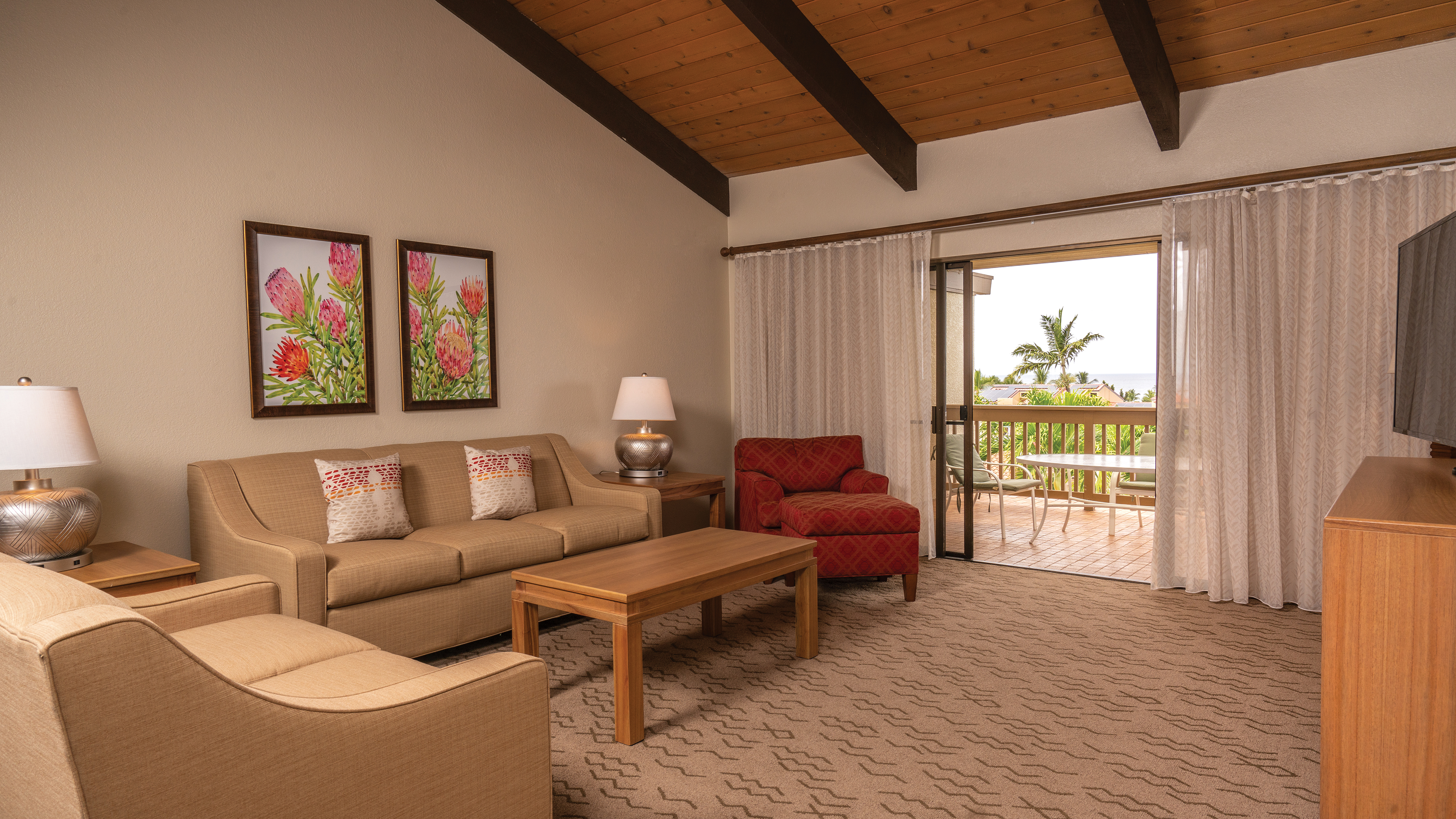 Guest room at the Shell Vacations Club Kona Coast Resort in Kailua Kona, Hawaii