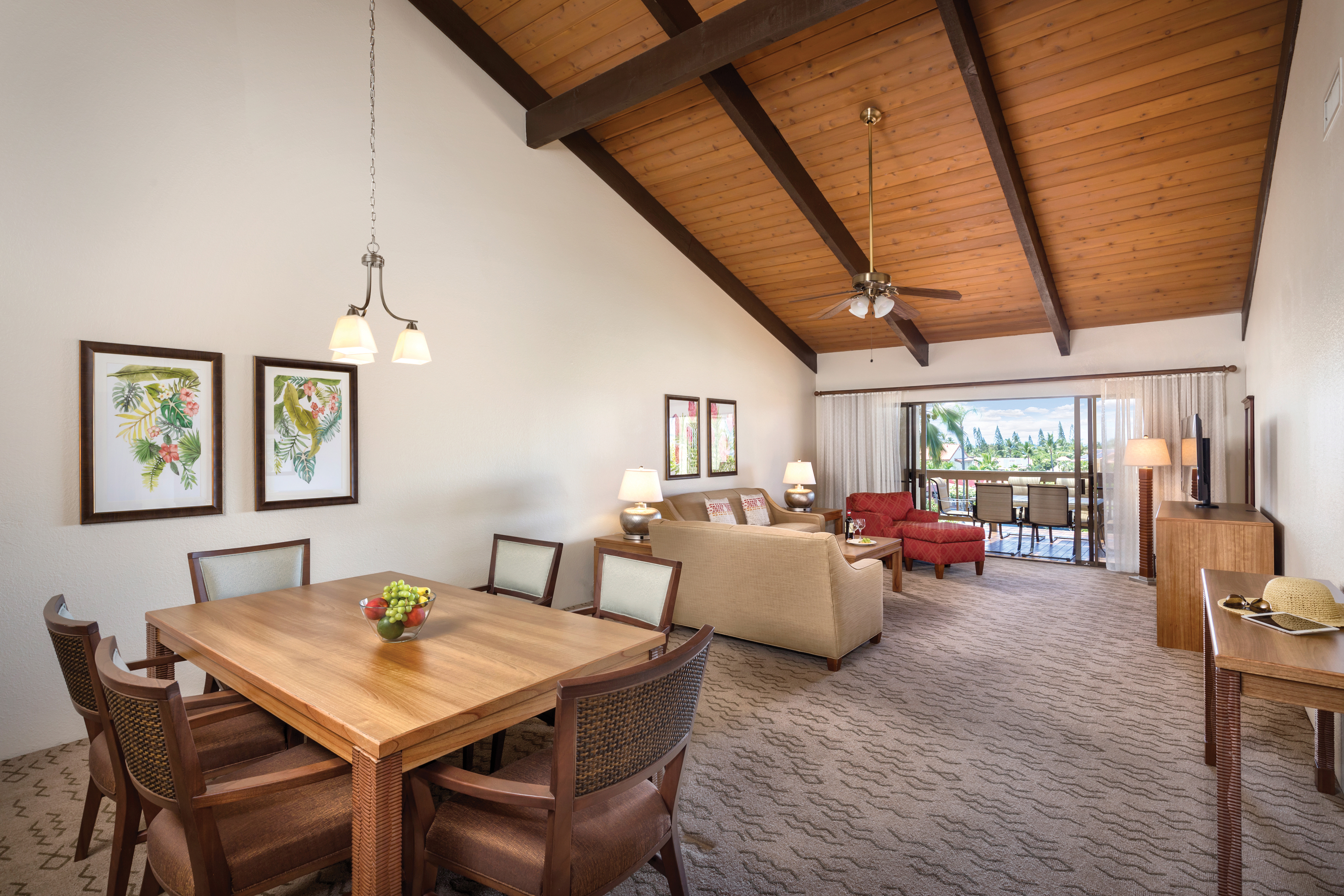 Guest room at the Shell Vacations Club Kona Coast Resort in Kailua Kona, Hawaii